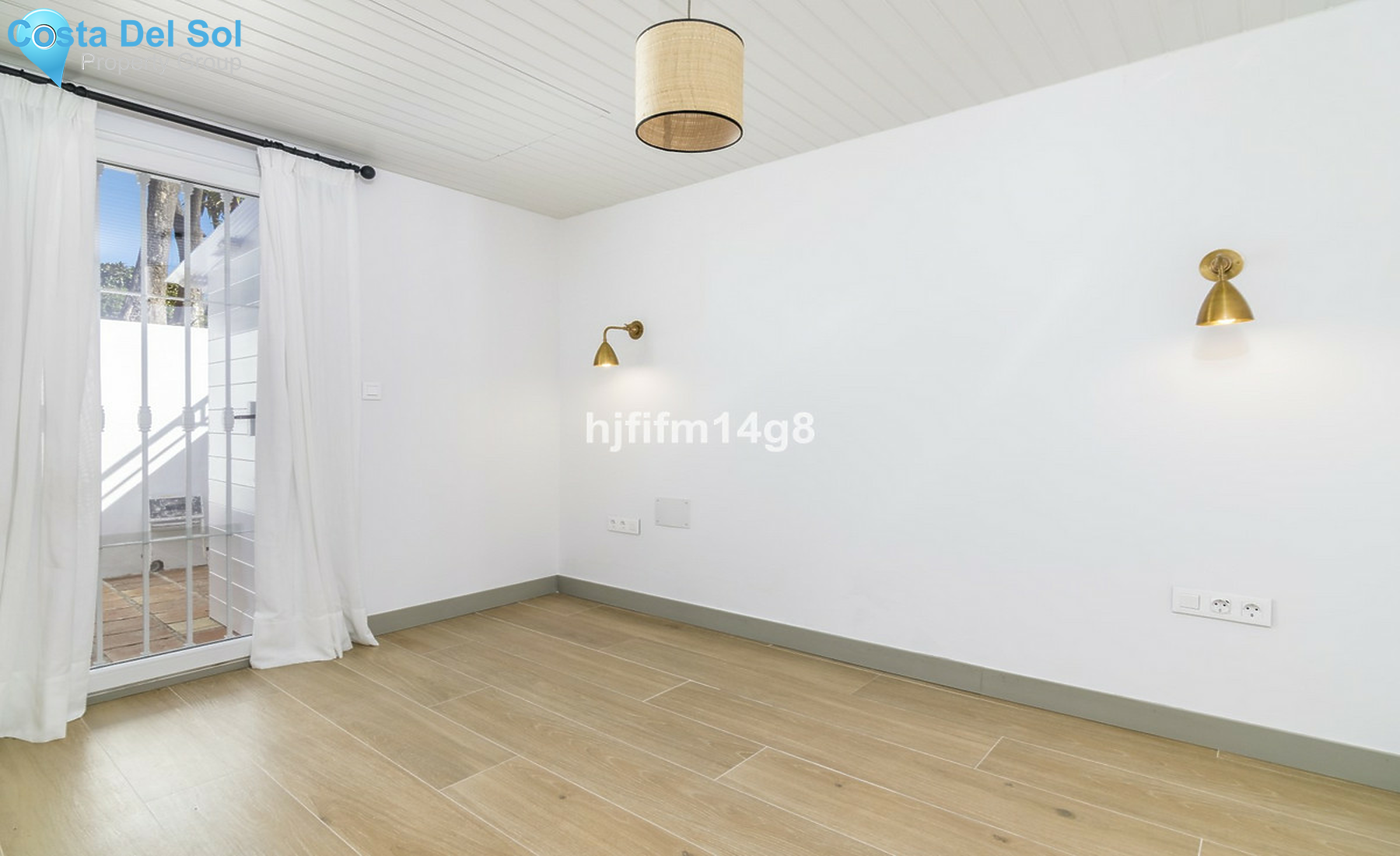 Townhouse in Nueva Andalucía-1252121