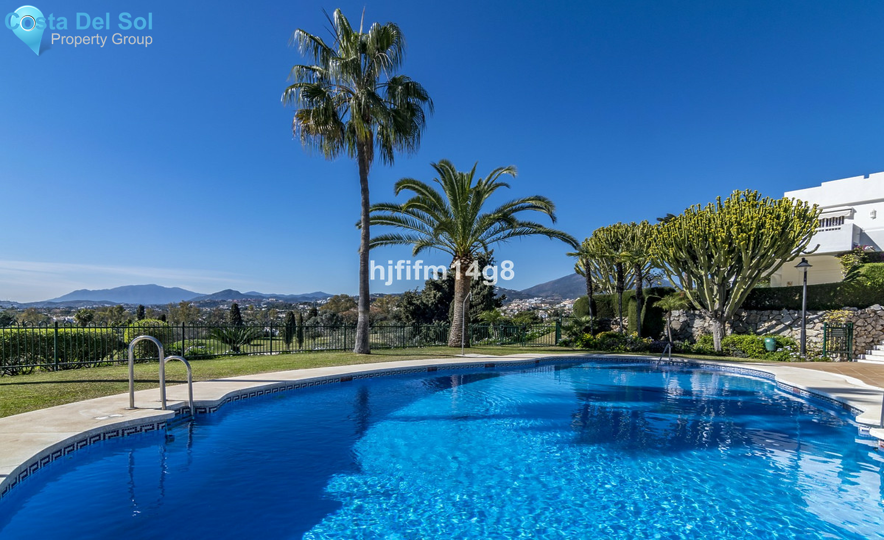 Townhouse in Nueva Andalucía-1252131