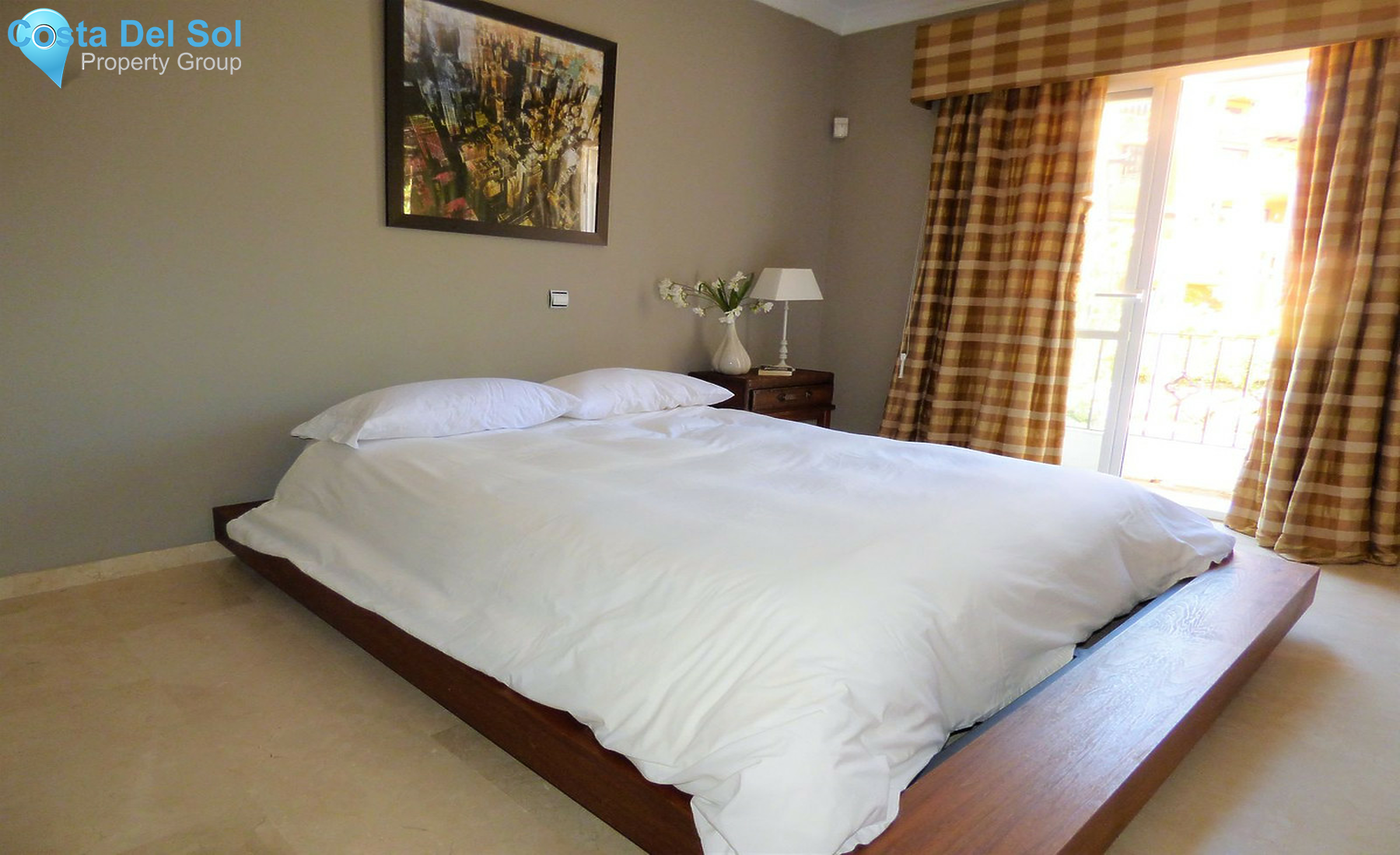 Townhouse in Nueva Andalucía-1269502