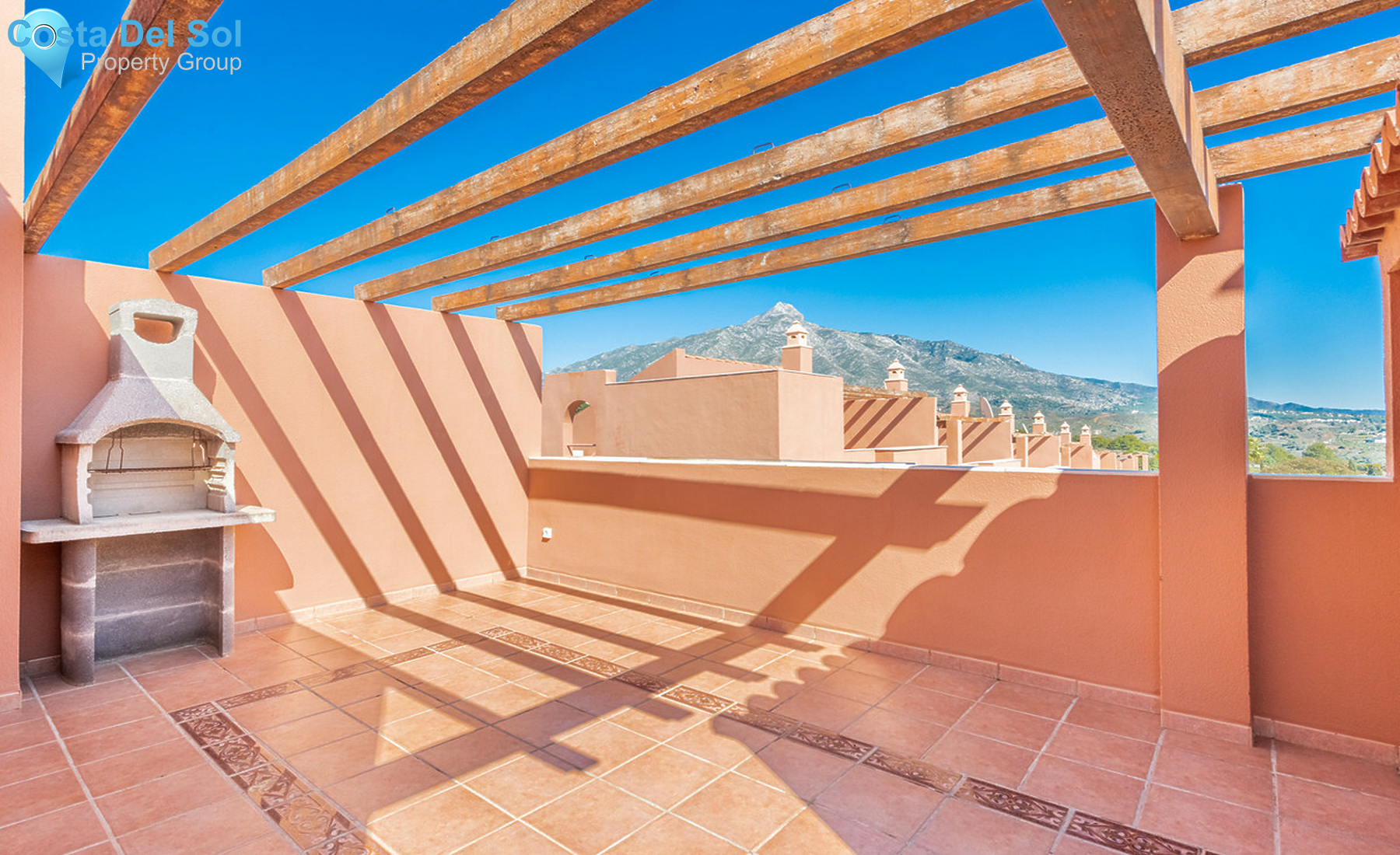 Townhouse in Nueva Andalucía-1454402