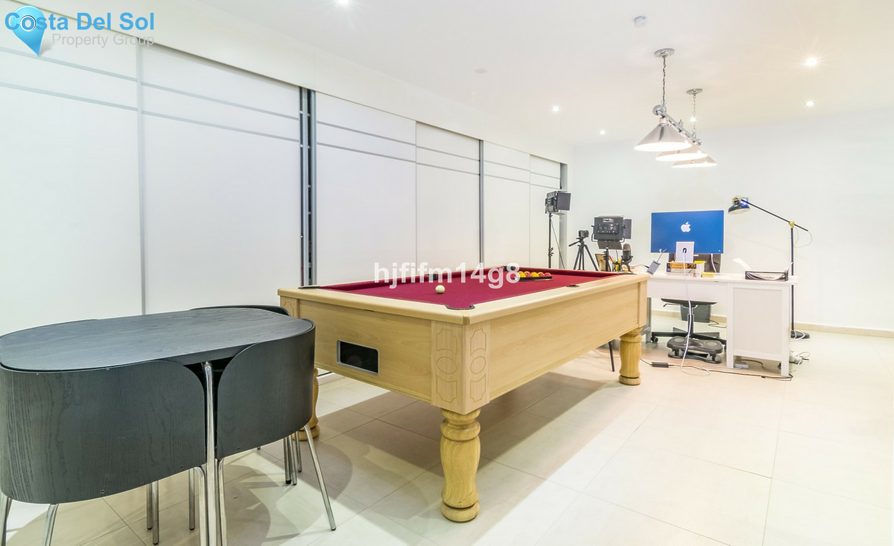 Townhouse in Nueva Andalucía-1476539