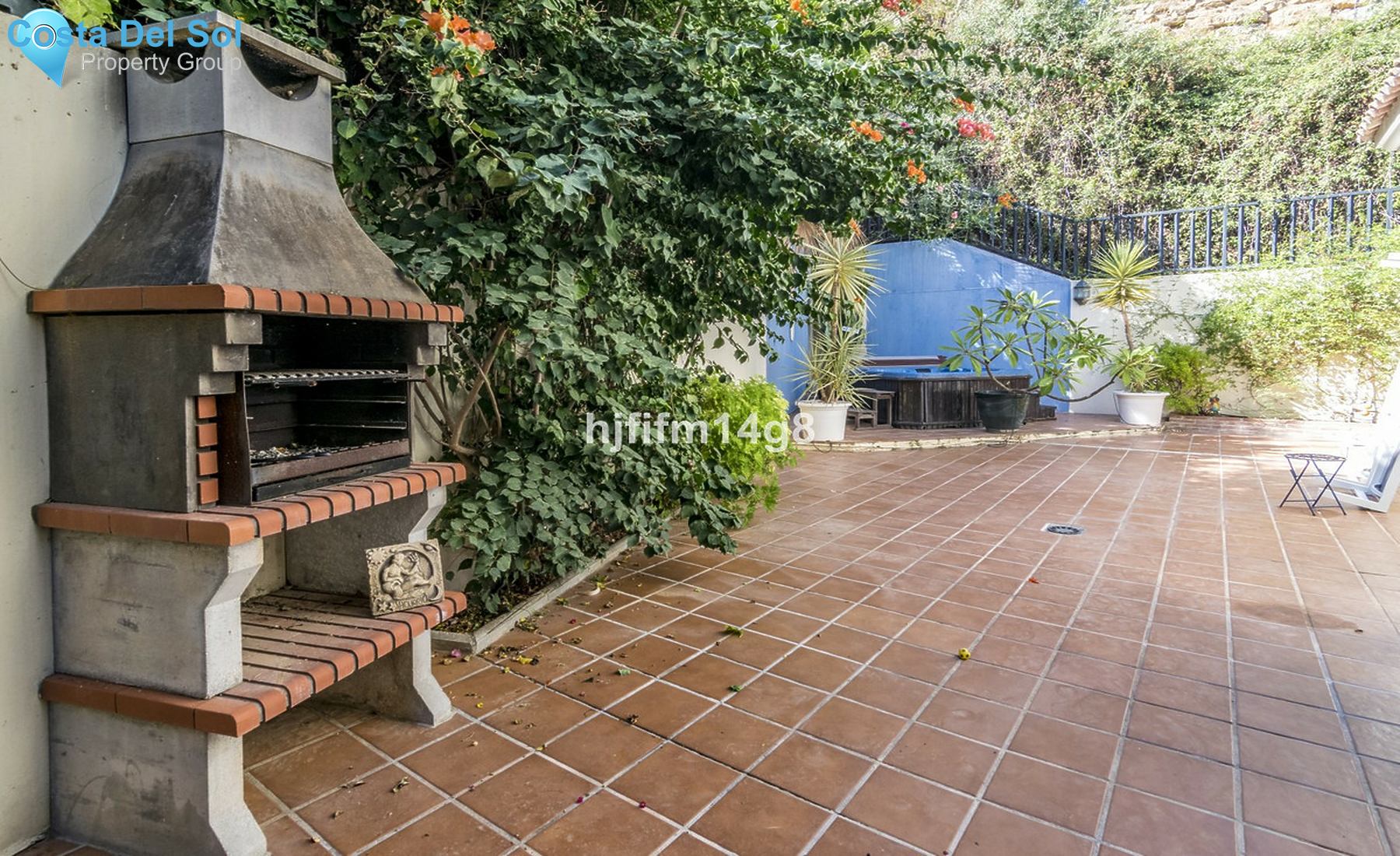 Townhouse in Nueva Andalucía-1476522