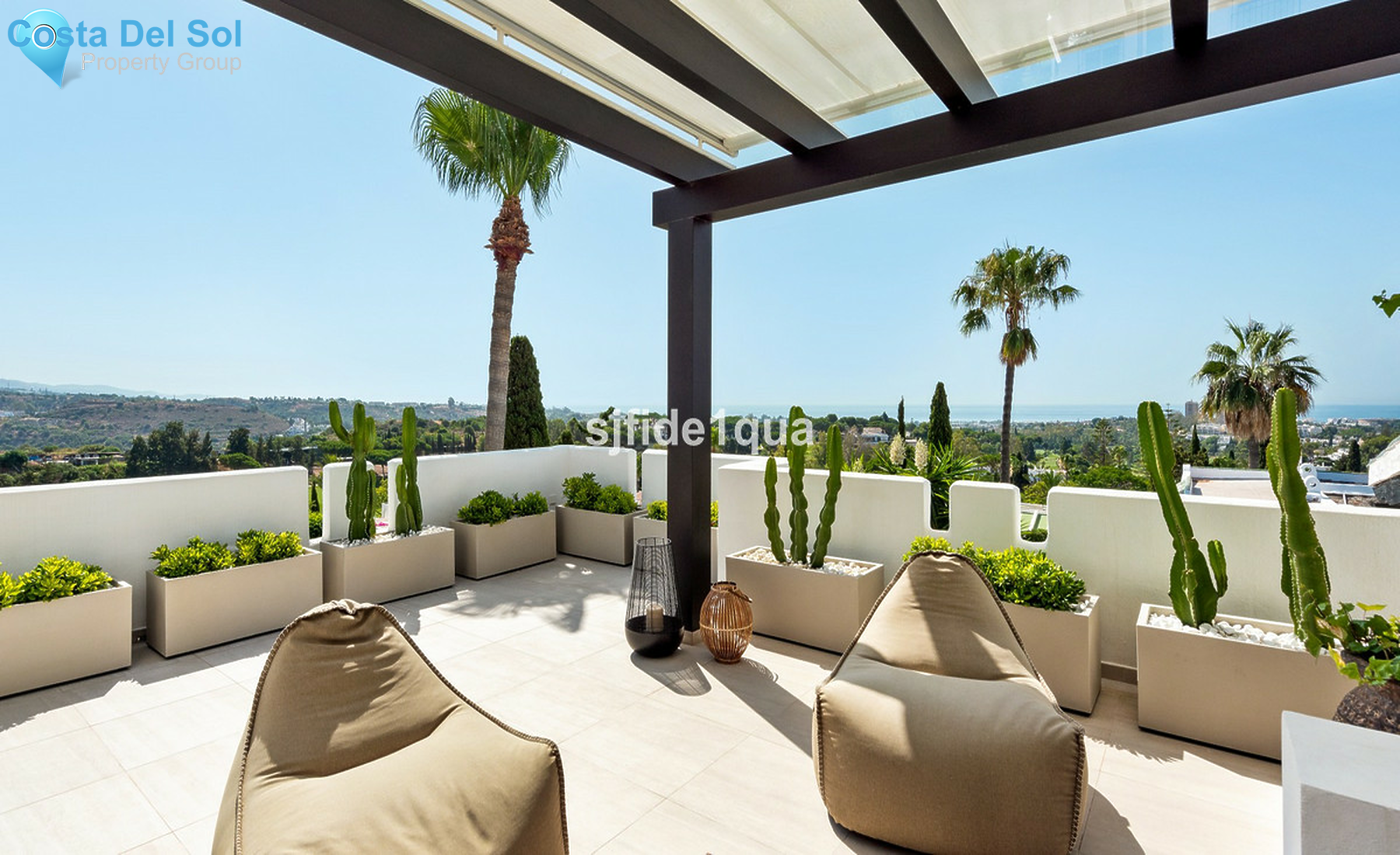 Townhouse in Nueva Andalucía-1499597