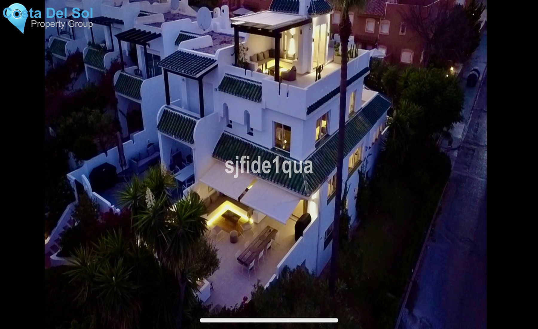 Townhouse in Nueva Andalucía-1499598