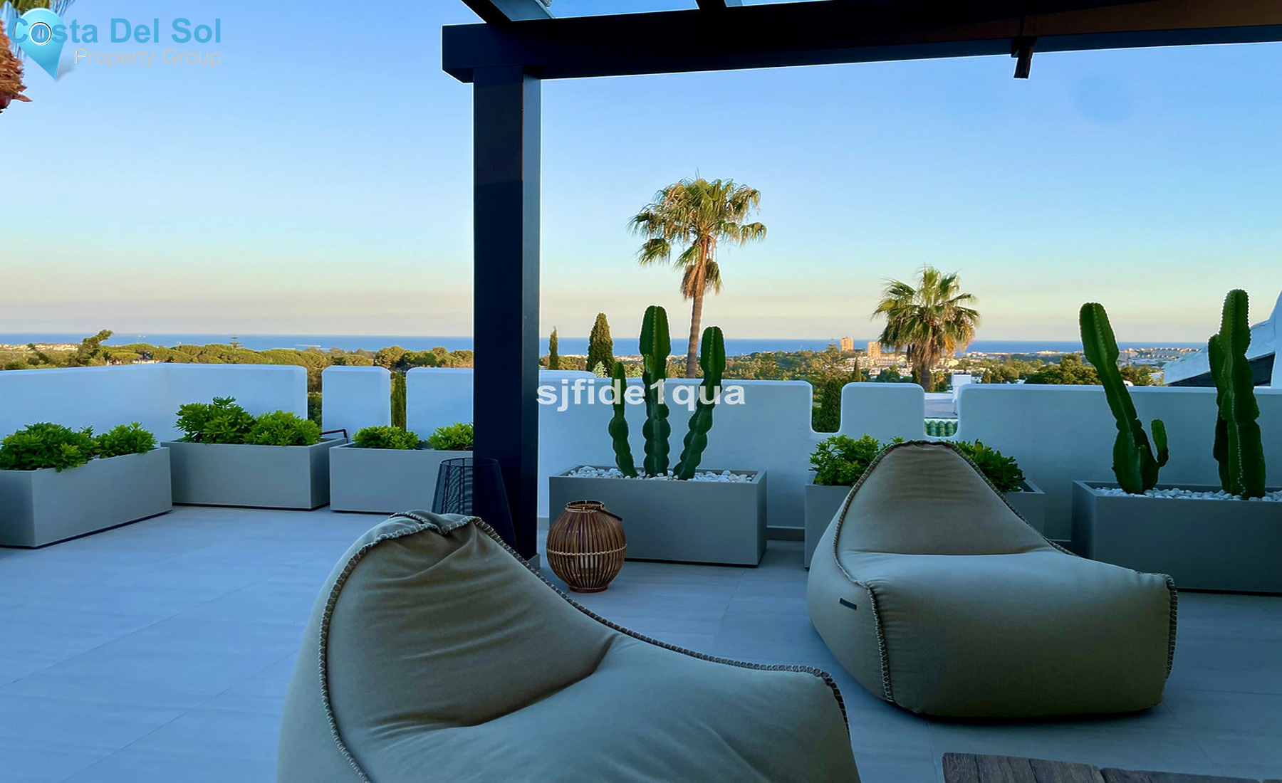 Townhouse in Nueva Andalucía-1499600