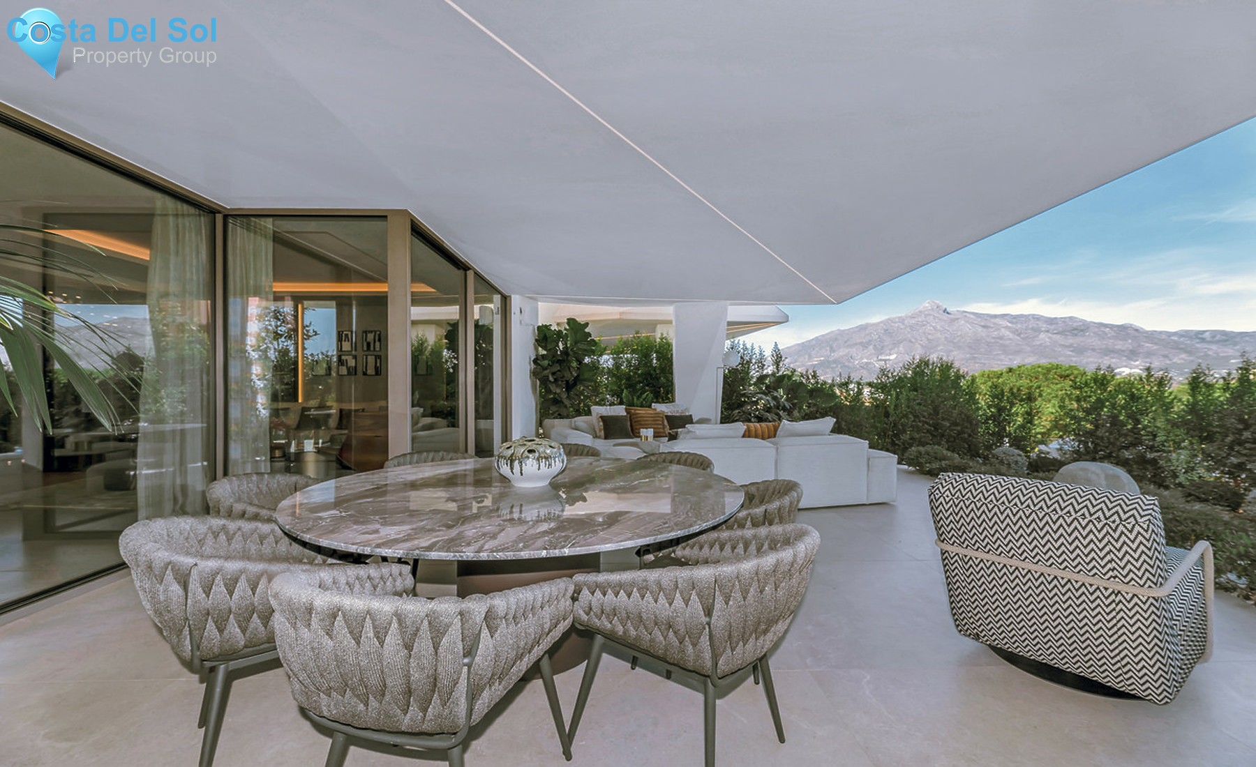 Townhouse in Nueva Andalucía-1525534