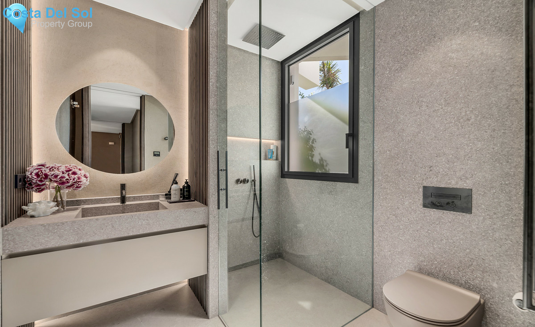 Townhouse in Nueva Andalucía-1525535