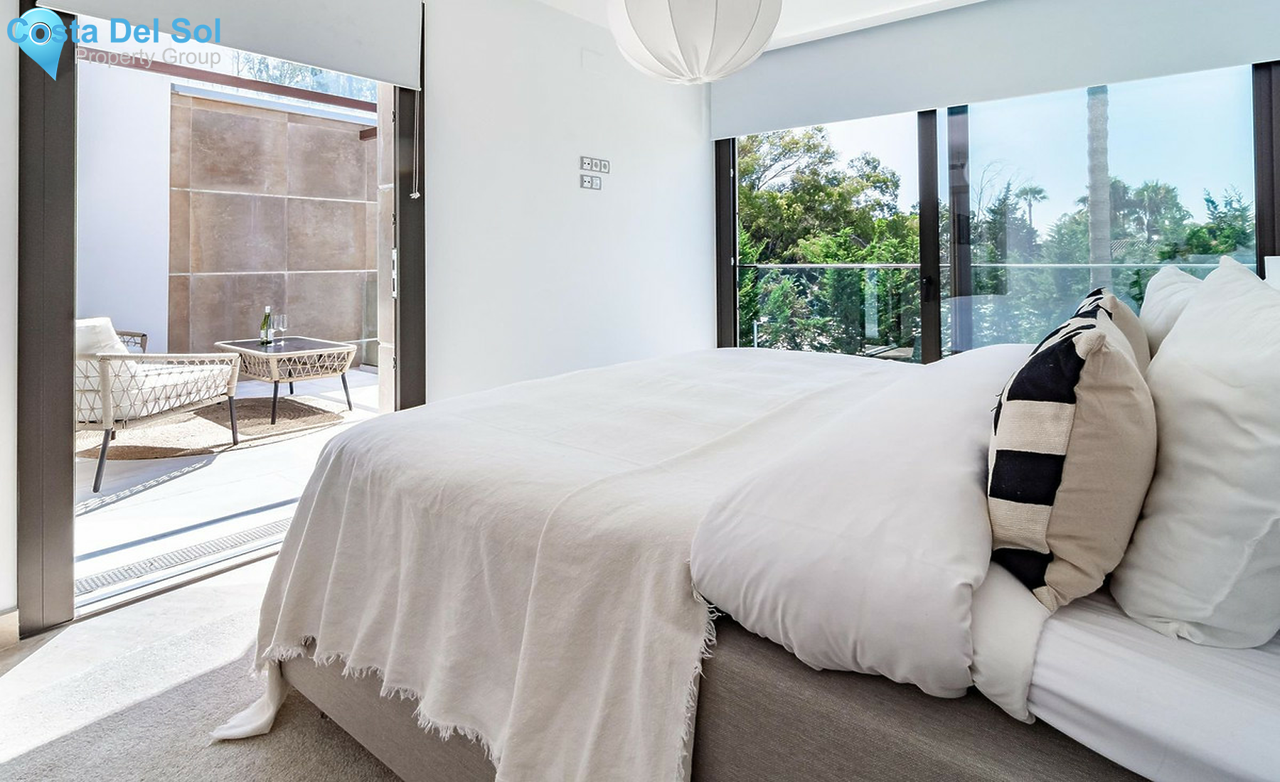 Townhouse in Nueva Andalucía-1525880