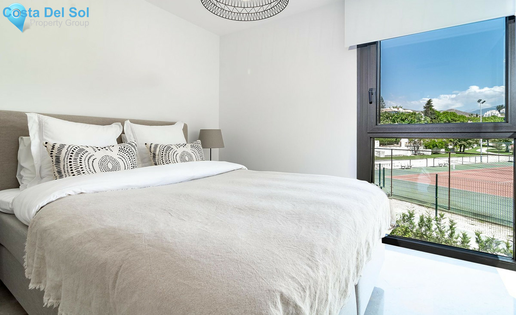 Townhouse in Nueva Andalucía-1525886