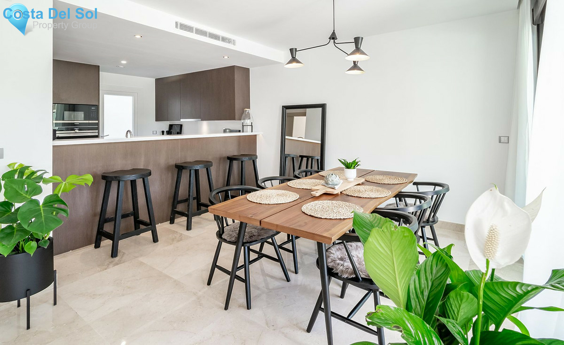 Townhouse in Nueva Andalucía-1525876