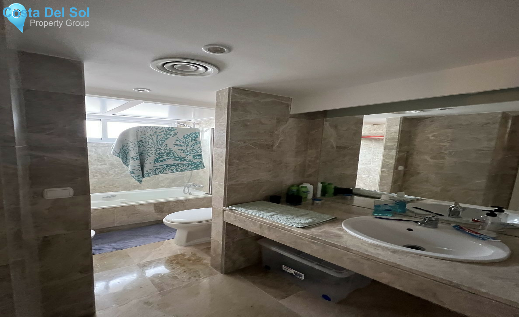 Townhouse in Nueva Andalucía-1540083