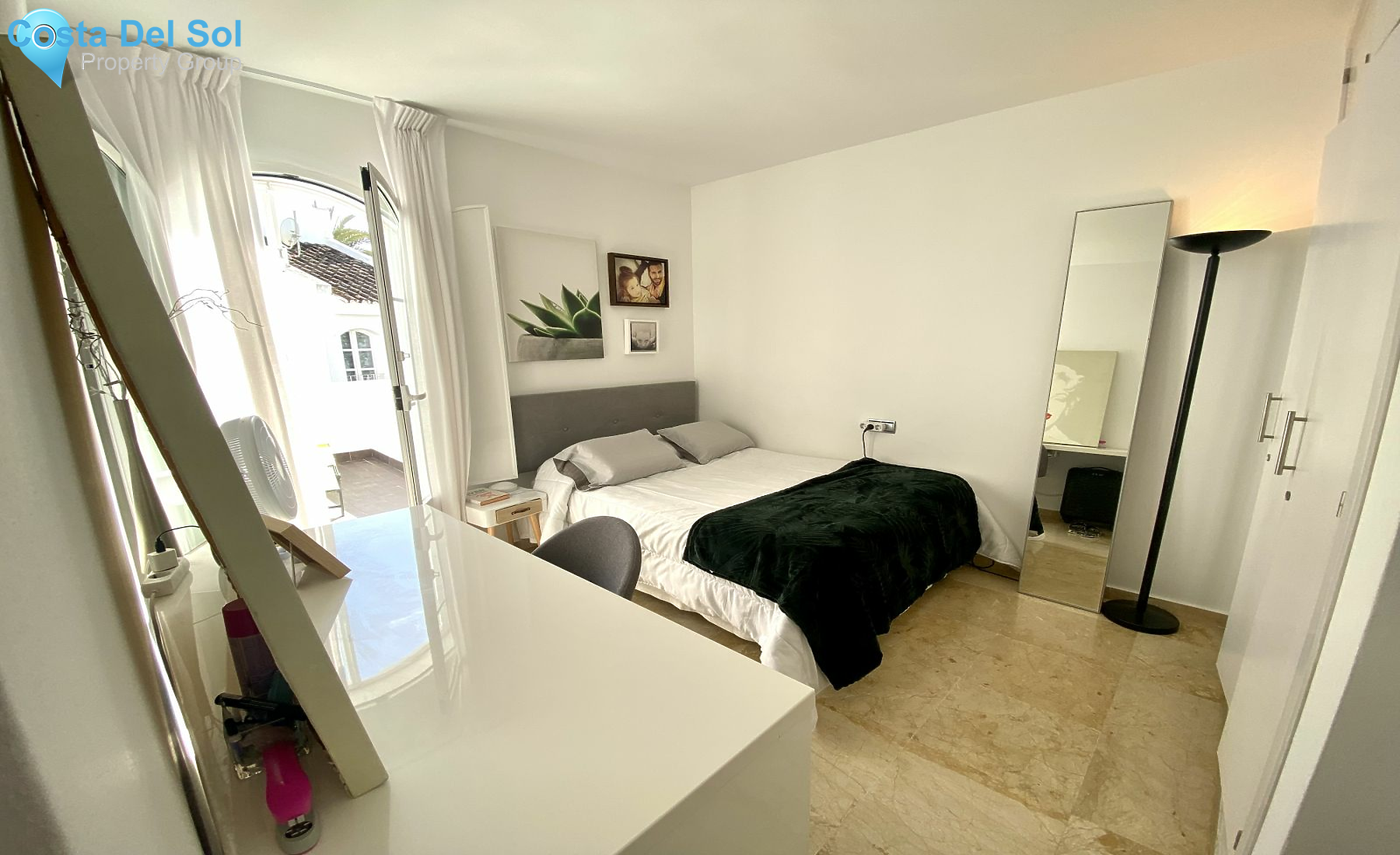 Townhouse in Nueva Andalucía-1389156