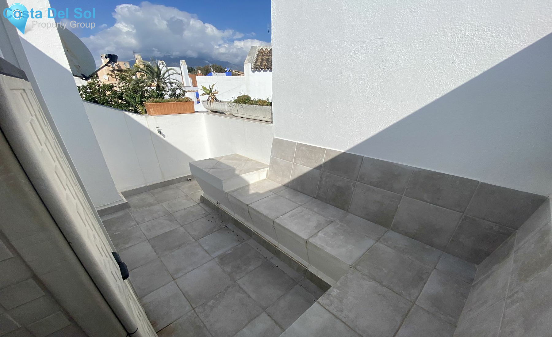 Townhouse in Nueva Andalucía-1389143