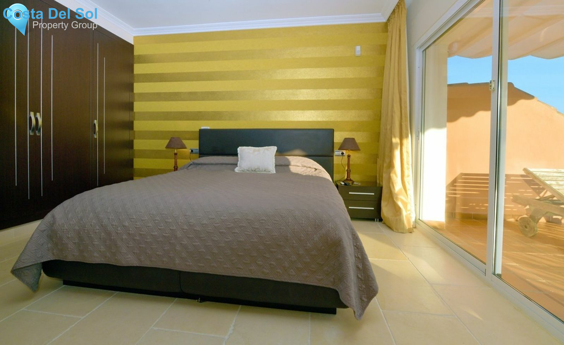 Townhouse in Nueva Andalucía-1422440