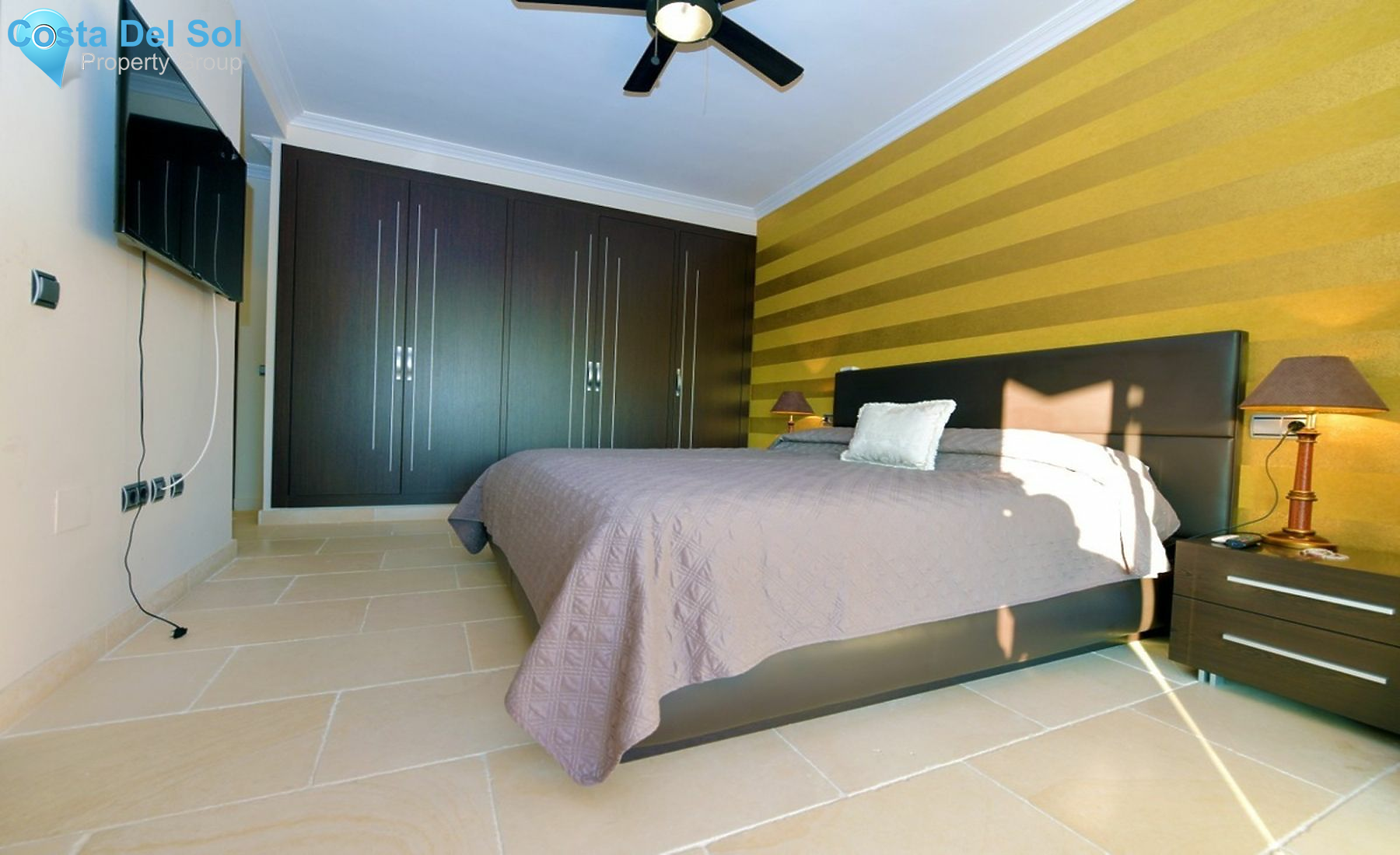 Townhouse in Nueva Andalucía-1422441
