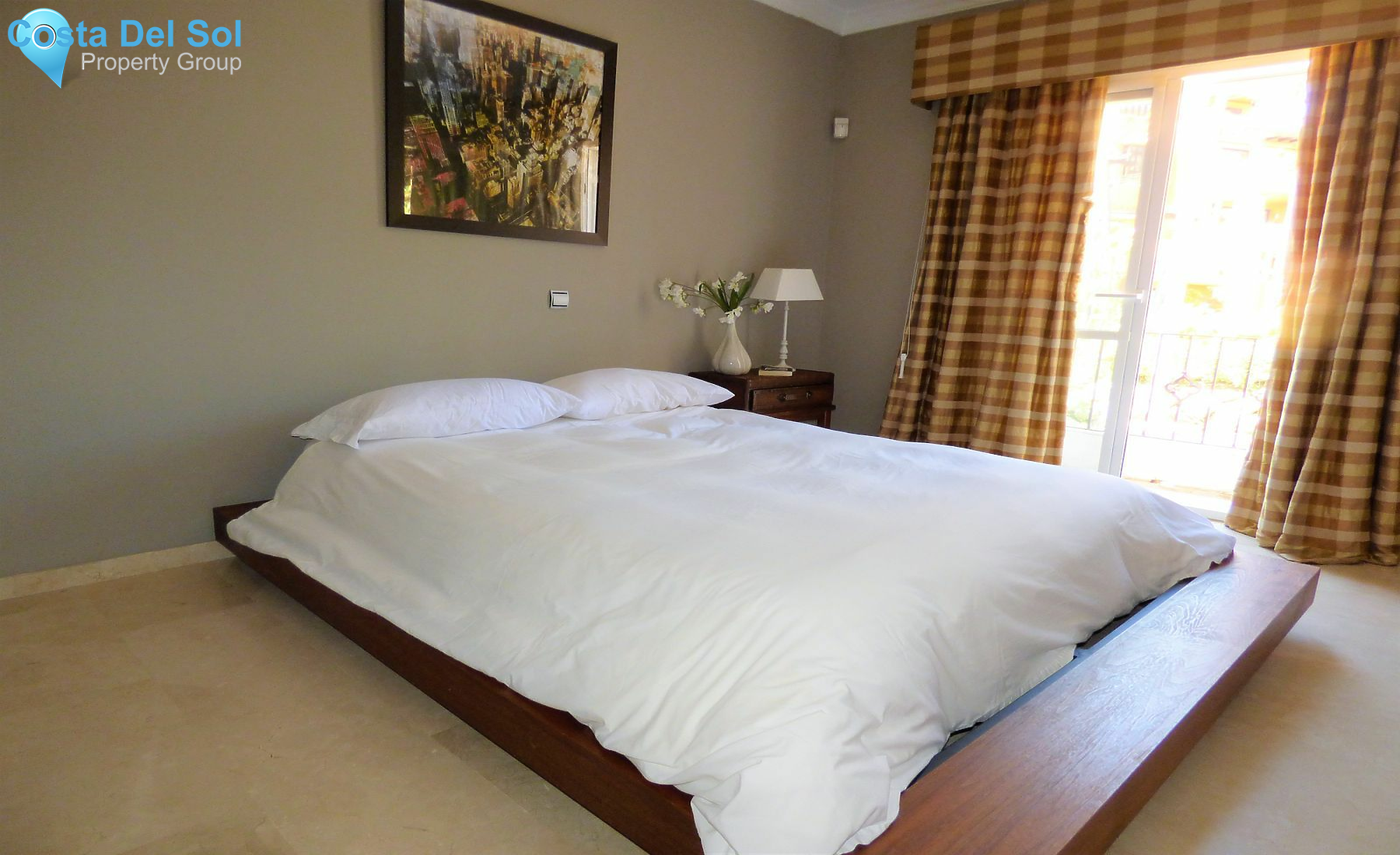 Townhouse in Nueva Andalucía-1429087