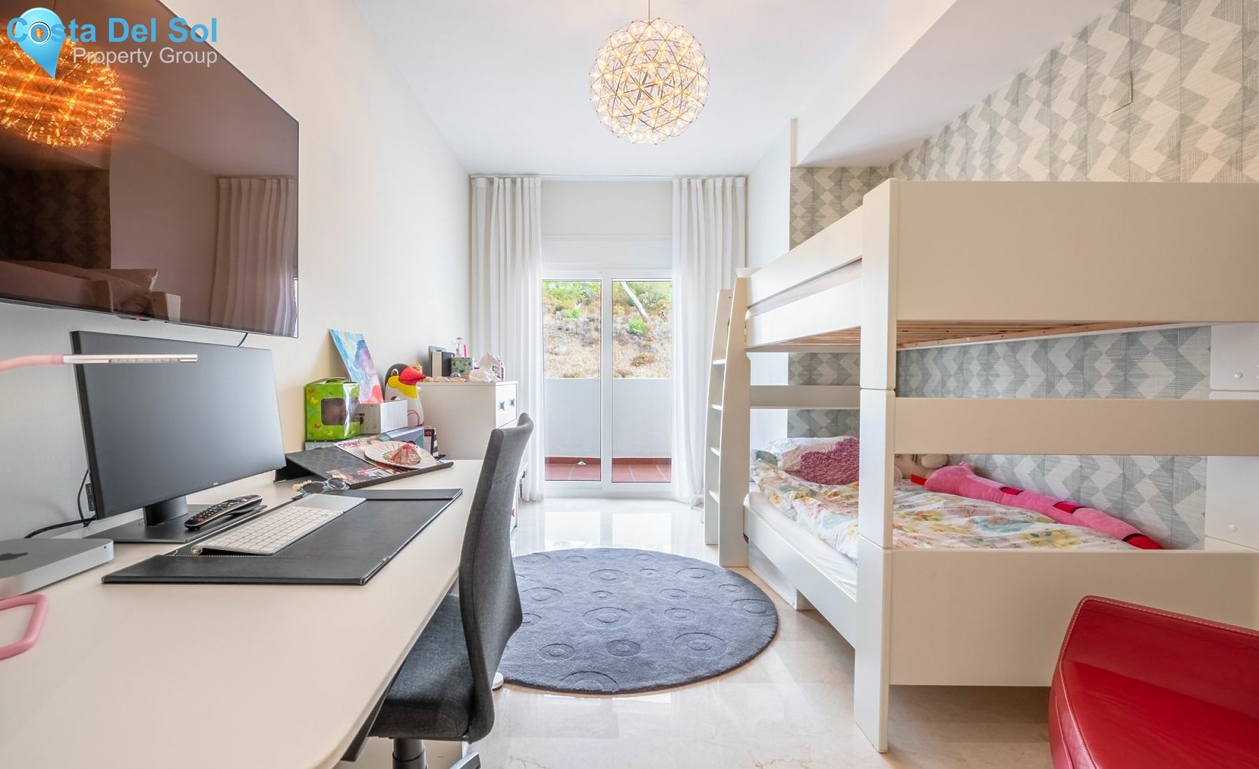 Townhouse in Nueva Andalucía-1481758