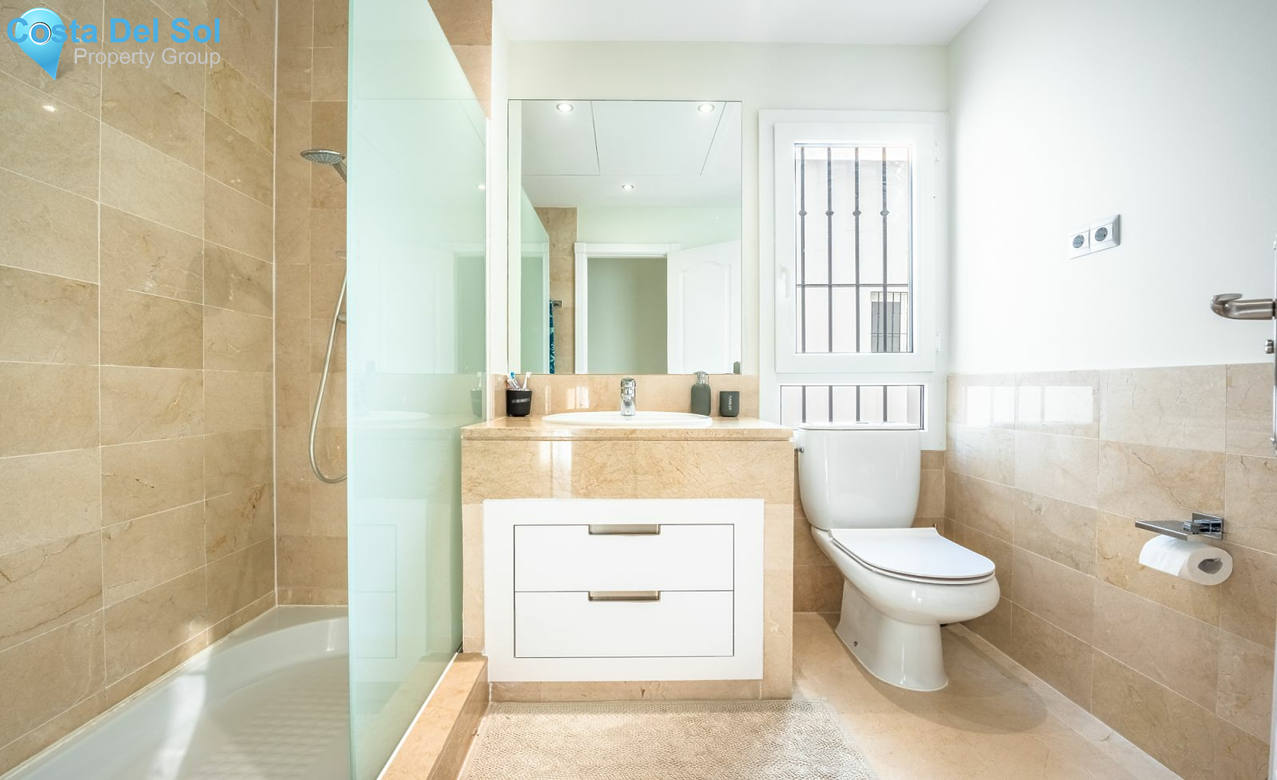 Townhouse in Nueva Andalucía-1481761