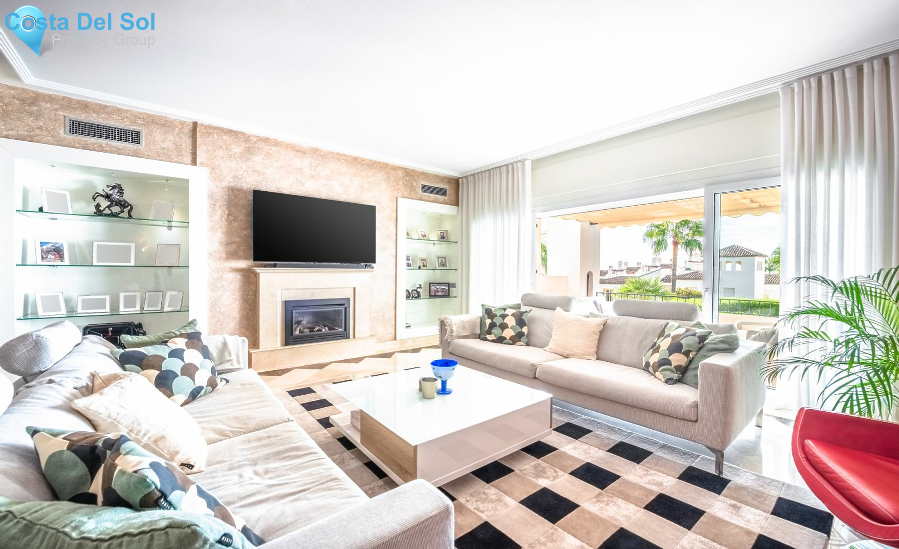 Townhouse in Nueva Andalucía-1481751