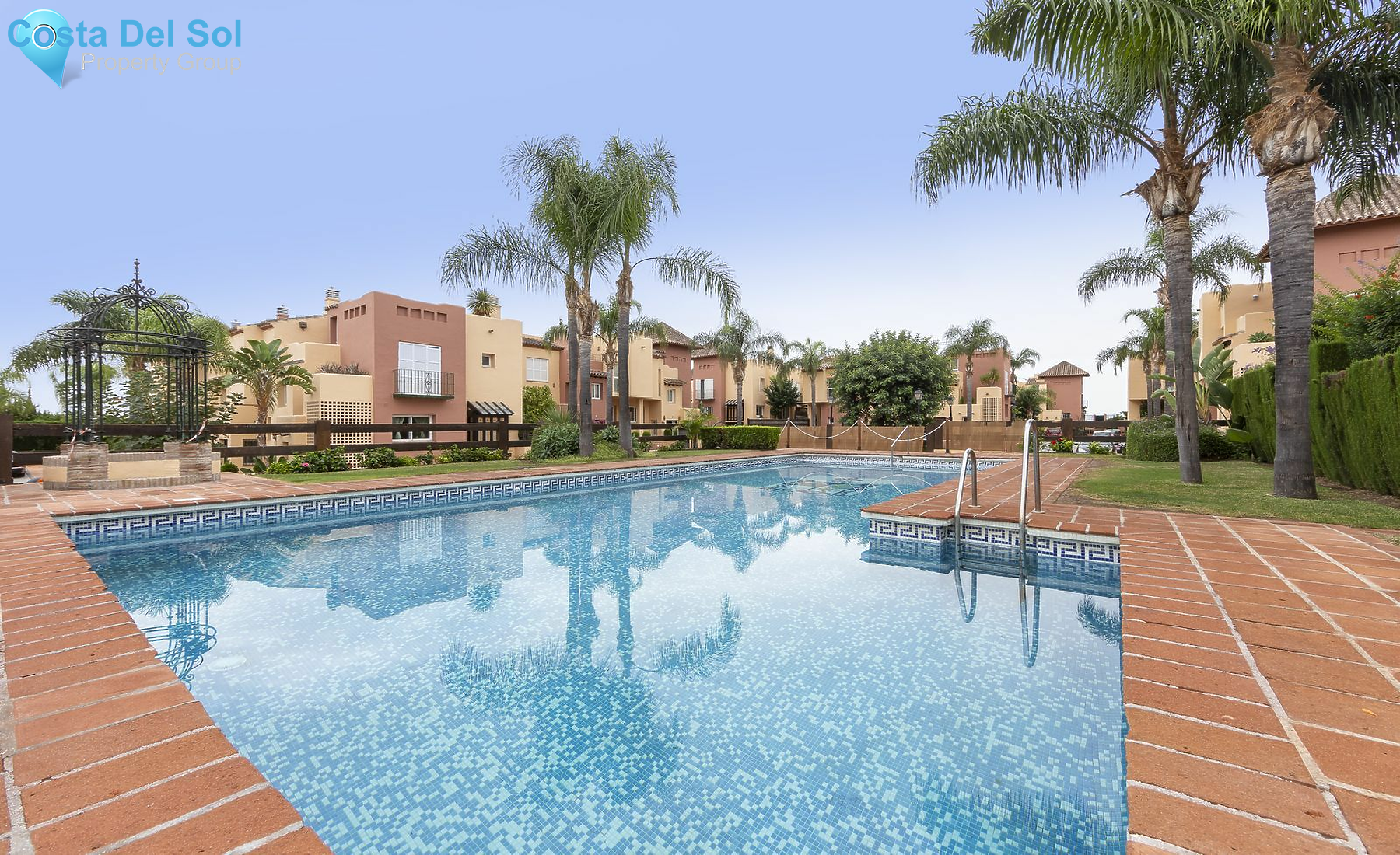 Townhouse in Nueva Andalucía-1488121
