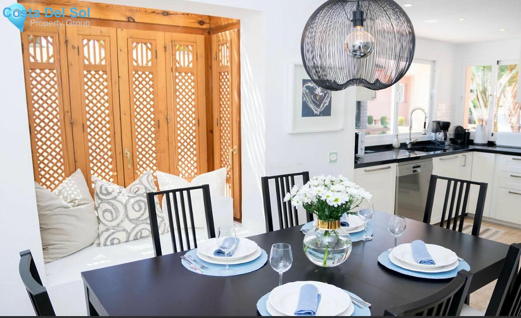 Townhouse in Nueva Andalucía-1545393