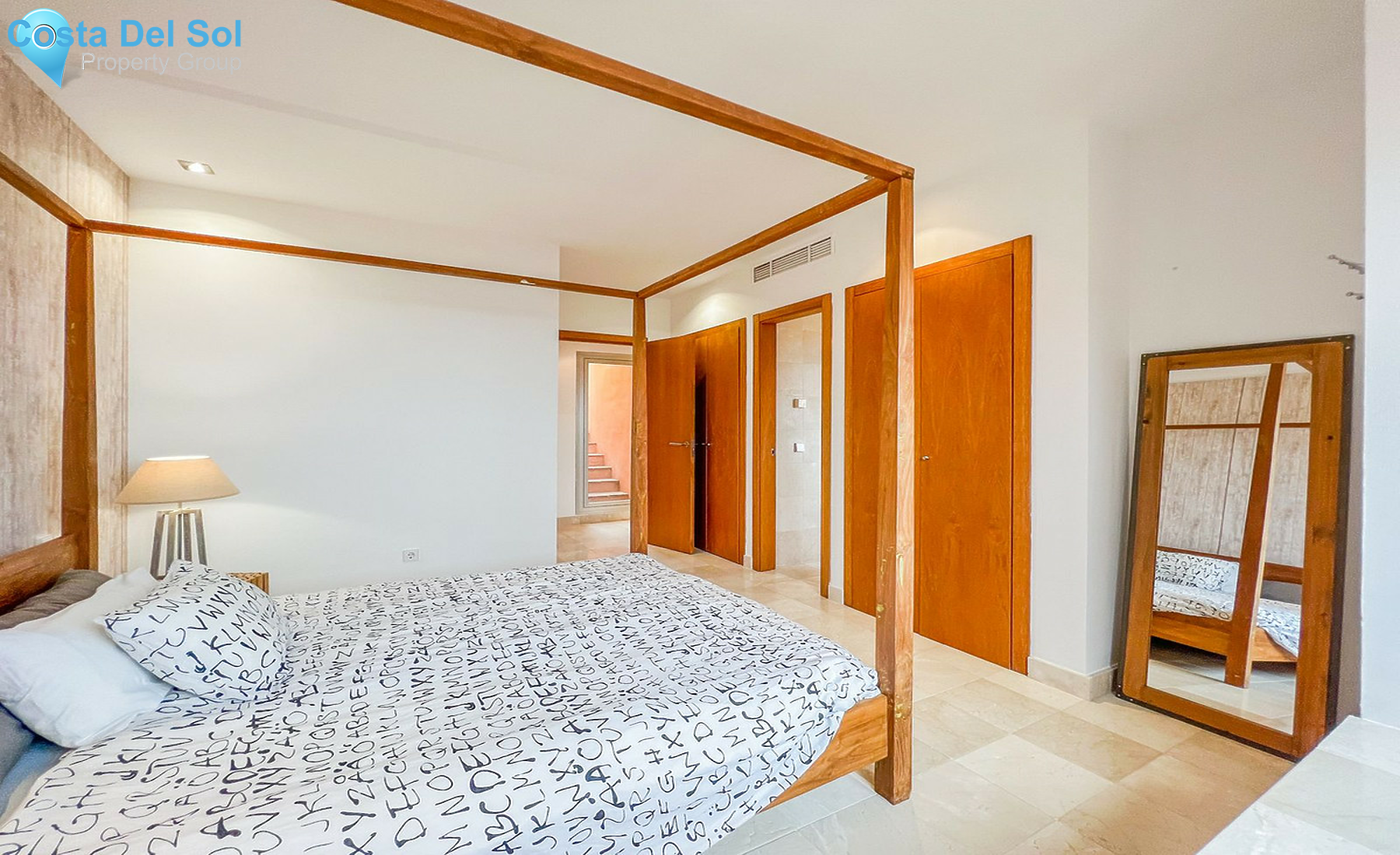 Townhouse in Riviera del Sol-1503529