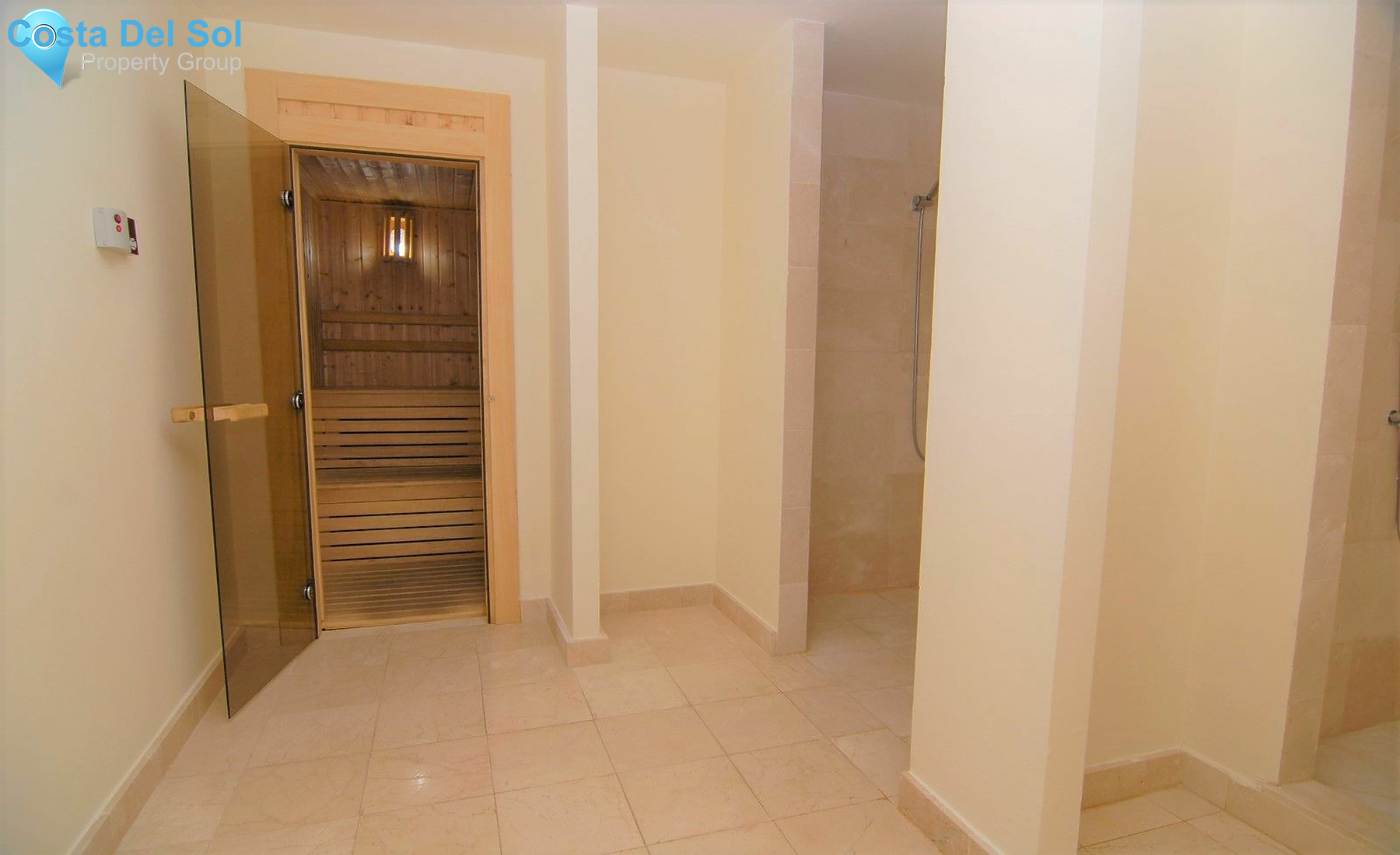 Townhouse in Riviera del Sol-1513663