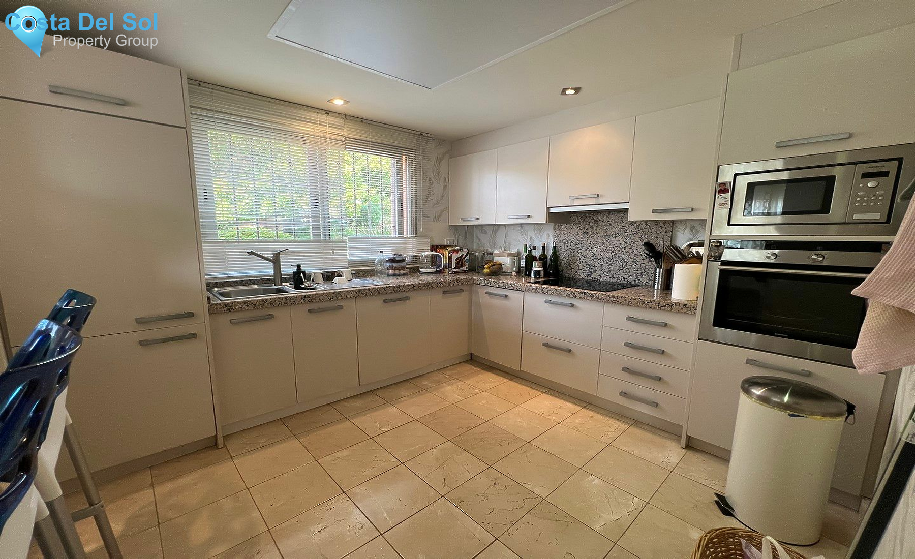 Townhouse in Riviera del Sol-1513647