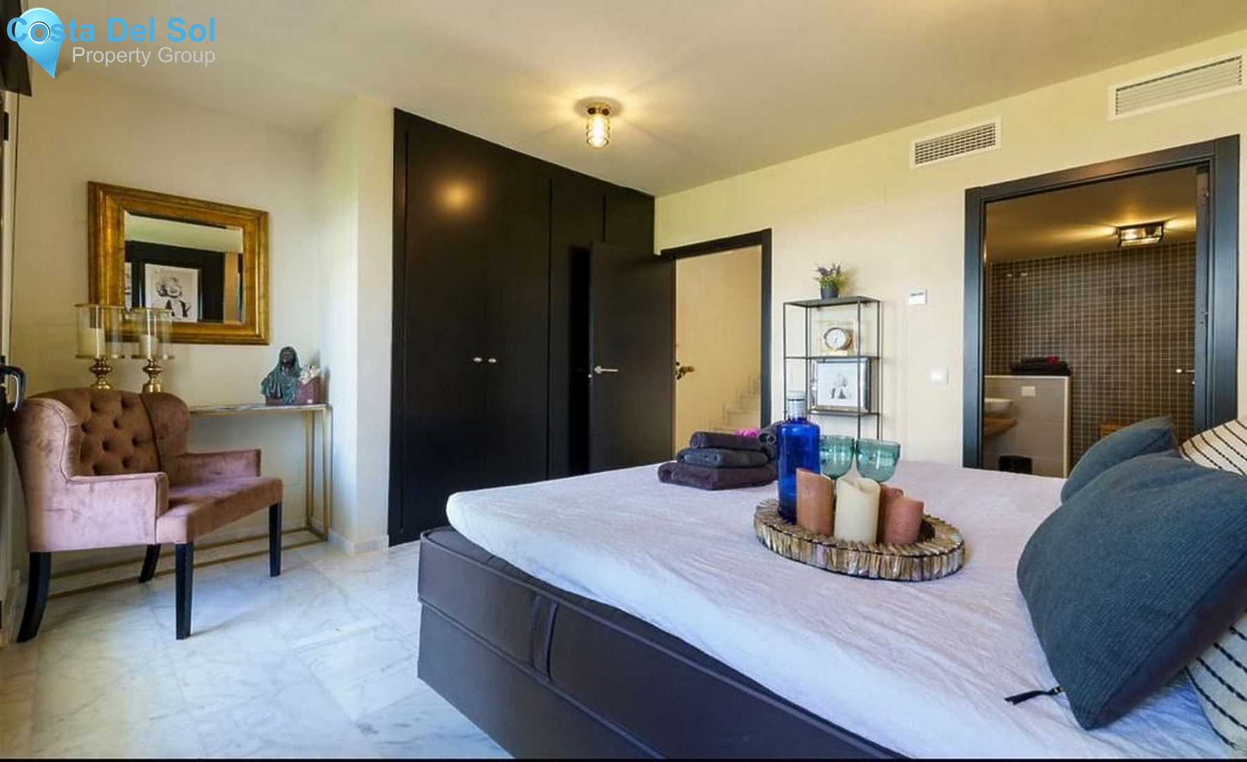 Townhouse in Riviera del Sol-1561566