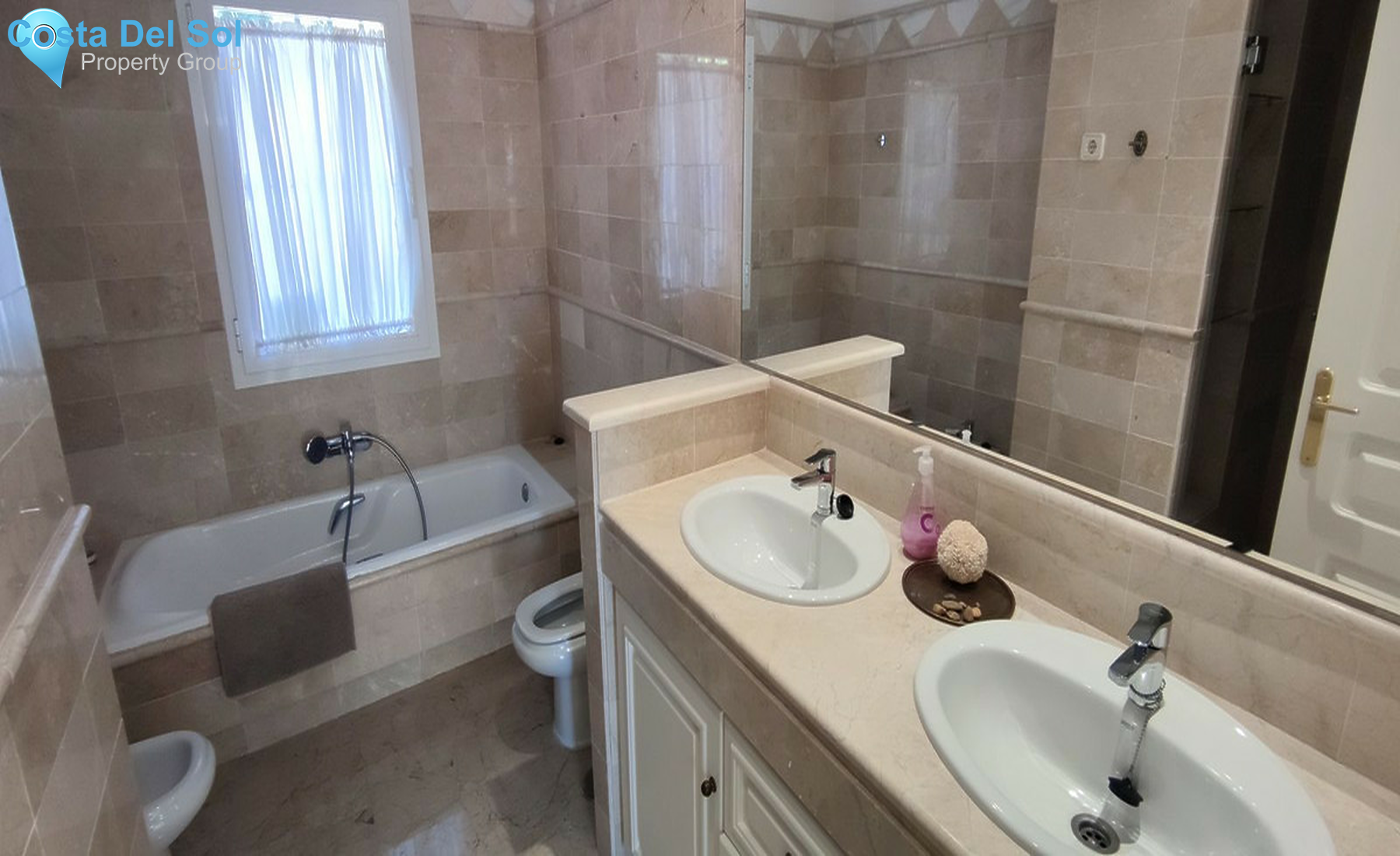 Townhouse in Río Real-1522894