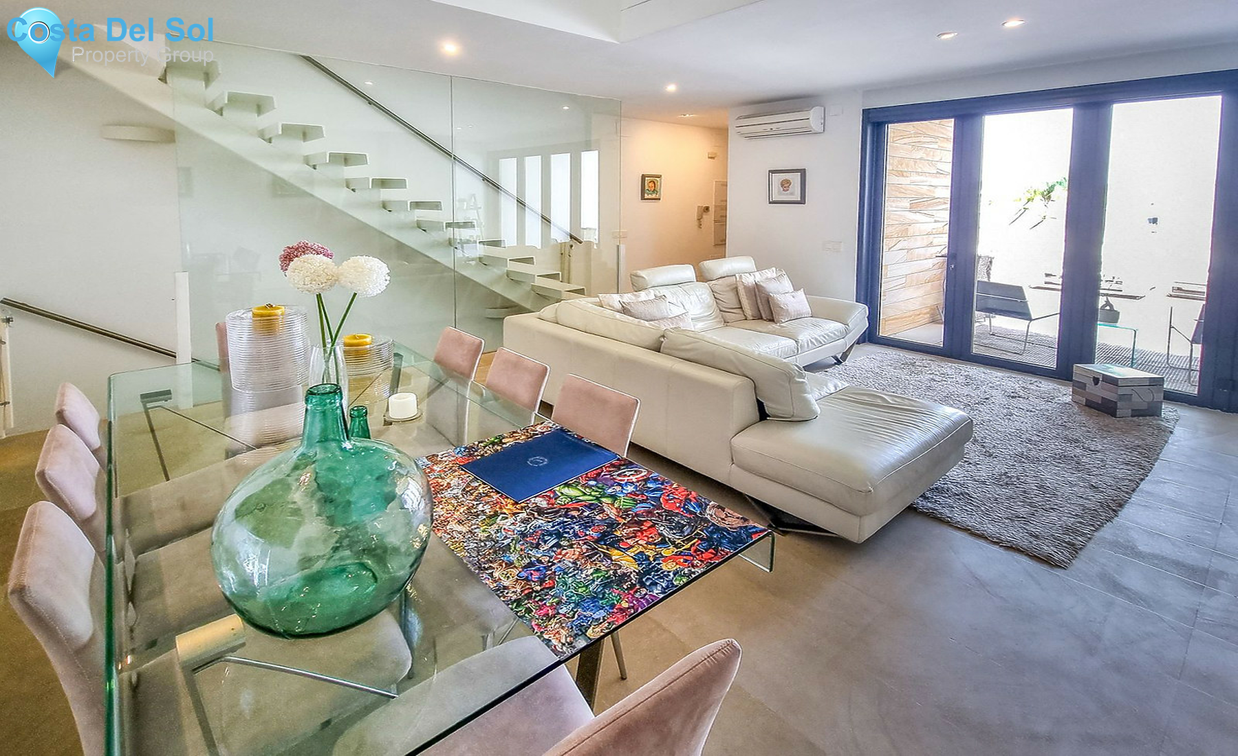 Townhouse in San Enrique-1276408