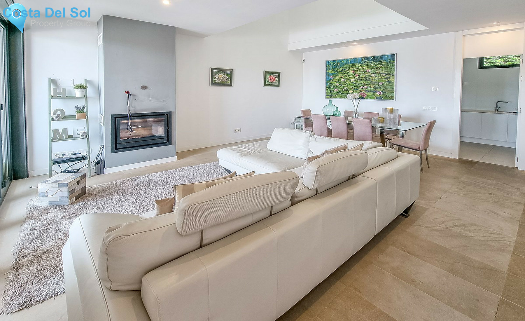 Townhouse in San Enrique-1276401