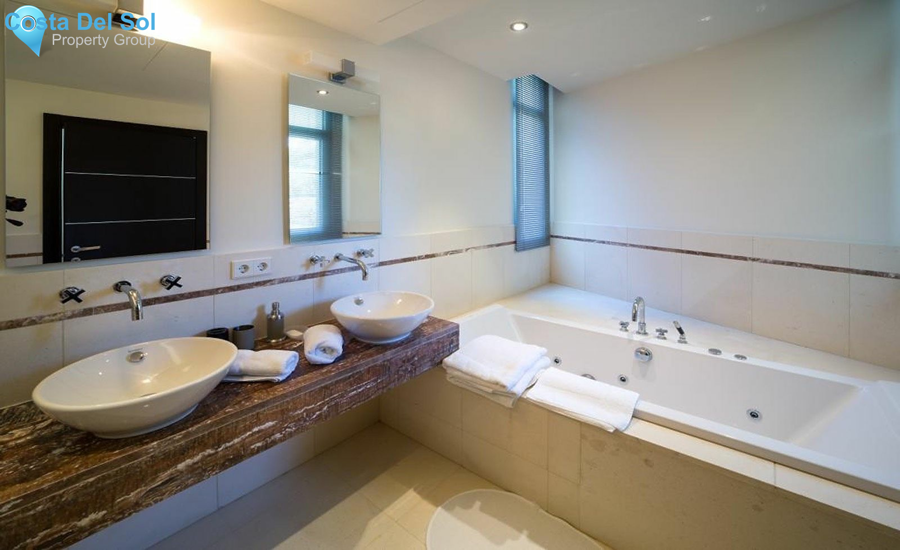 Townhouse in Sierra Blanca-1421914