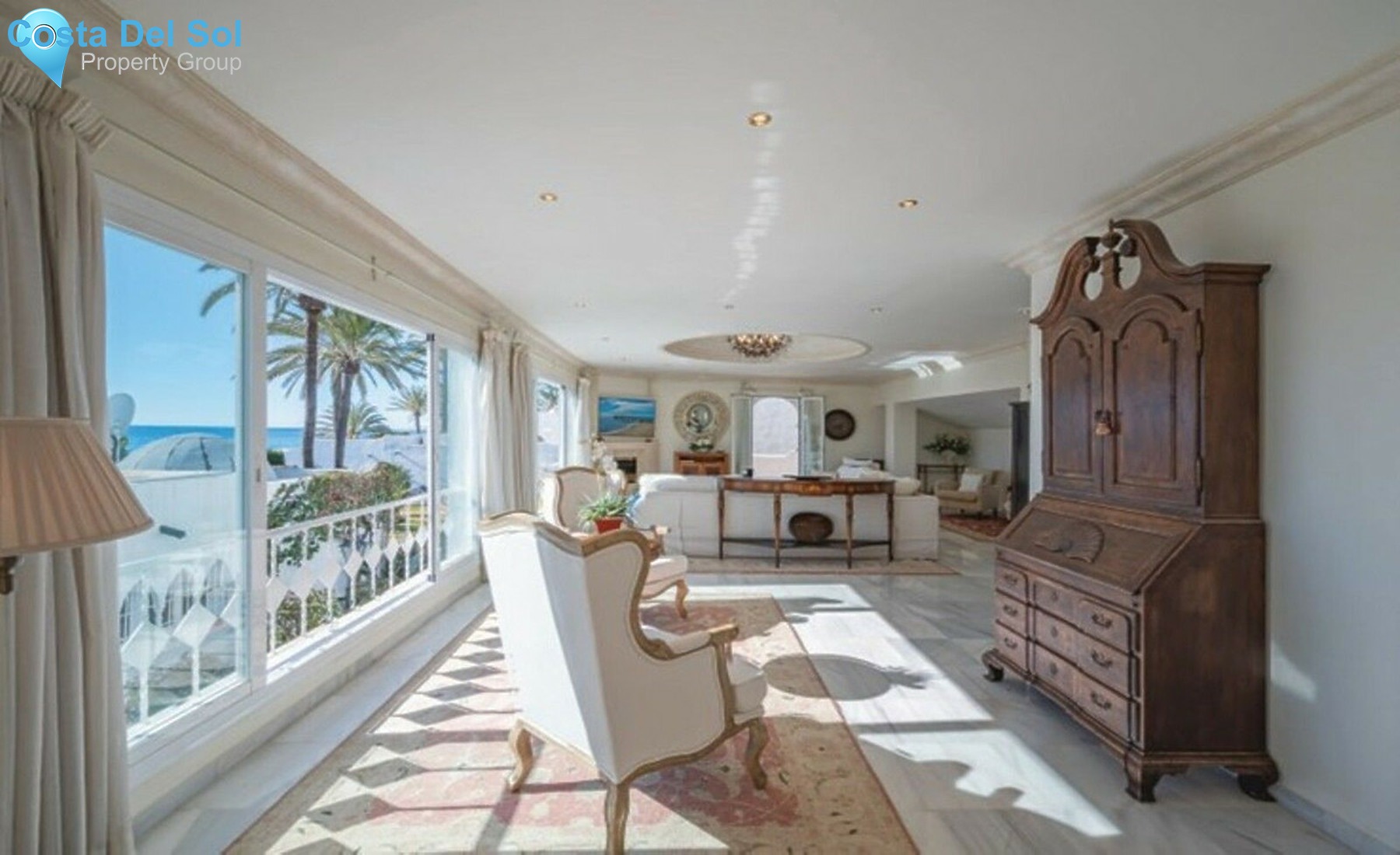 Townhouse in The Golden Mile-1258482