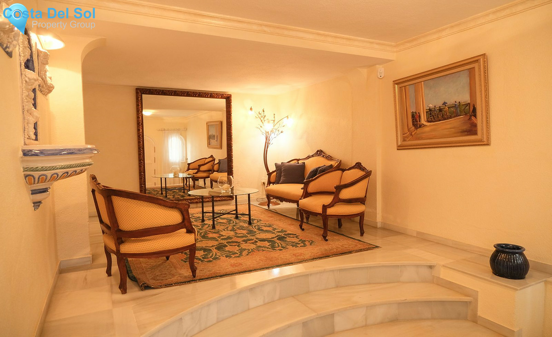 Townhouse in The Golden Mile-1258487