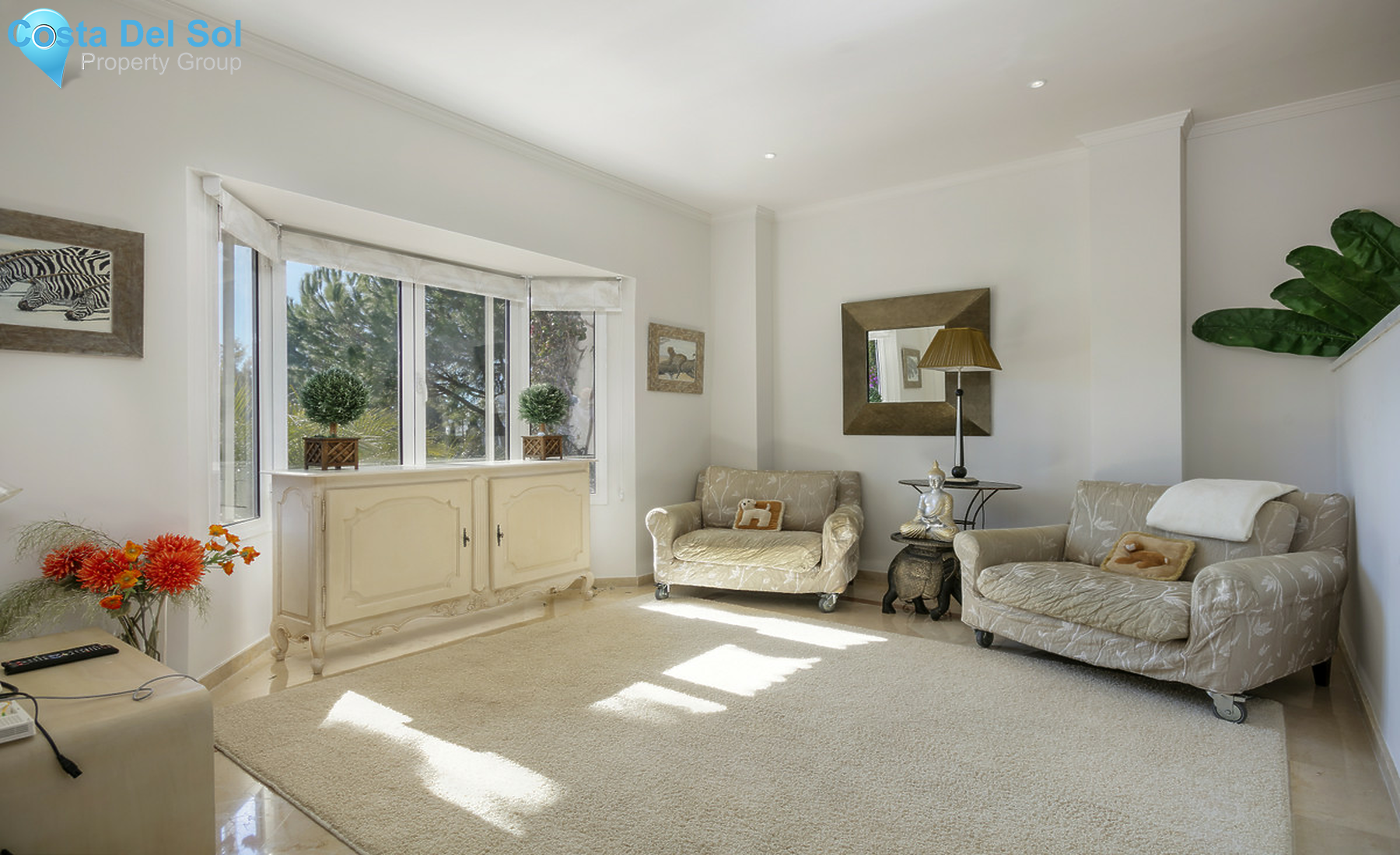 Townhouse in The Golden Mile-1309671