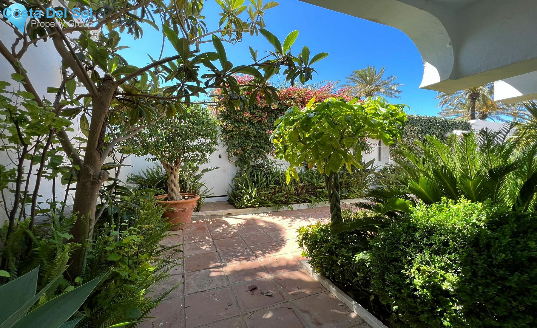 Townhouse in The Golden Mile