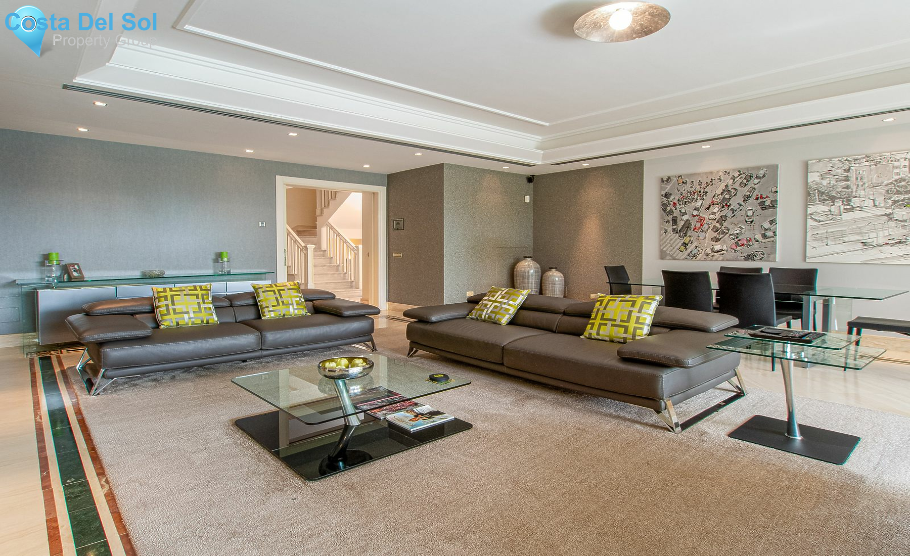 Townhouse in The Golden Mile-1134239