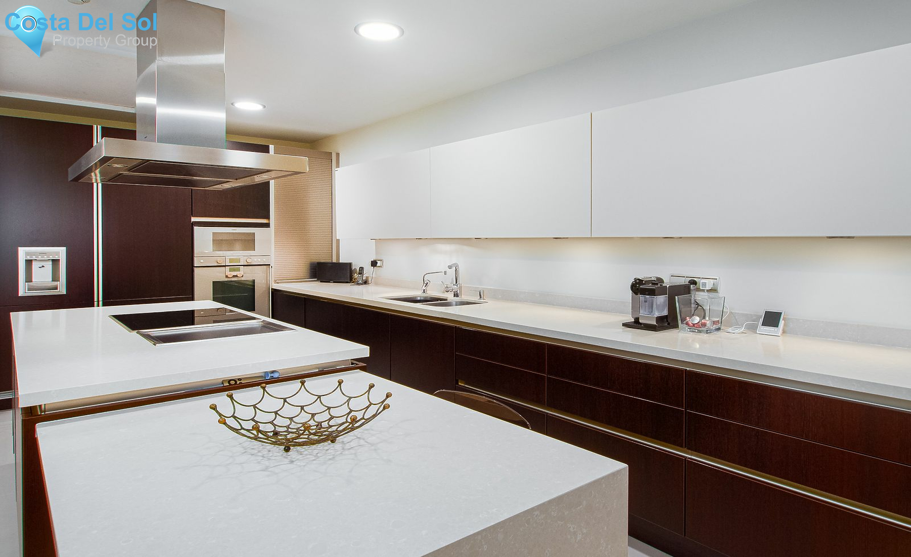 Townhouse in The Golden Mile-1134244