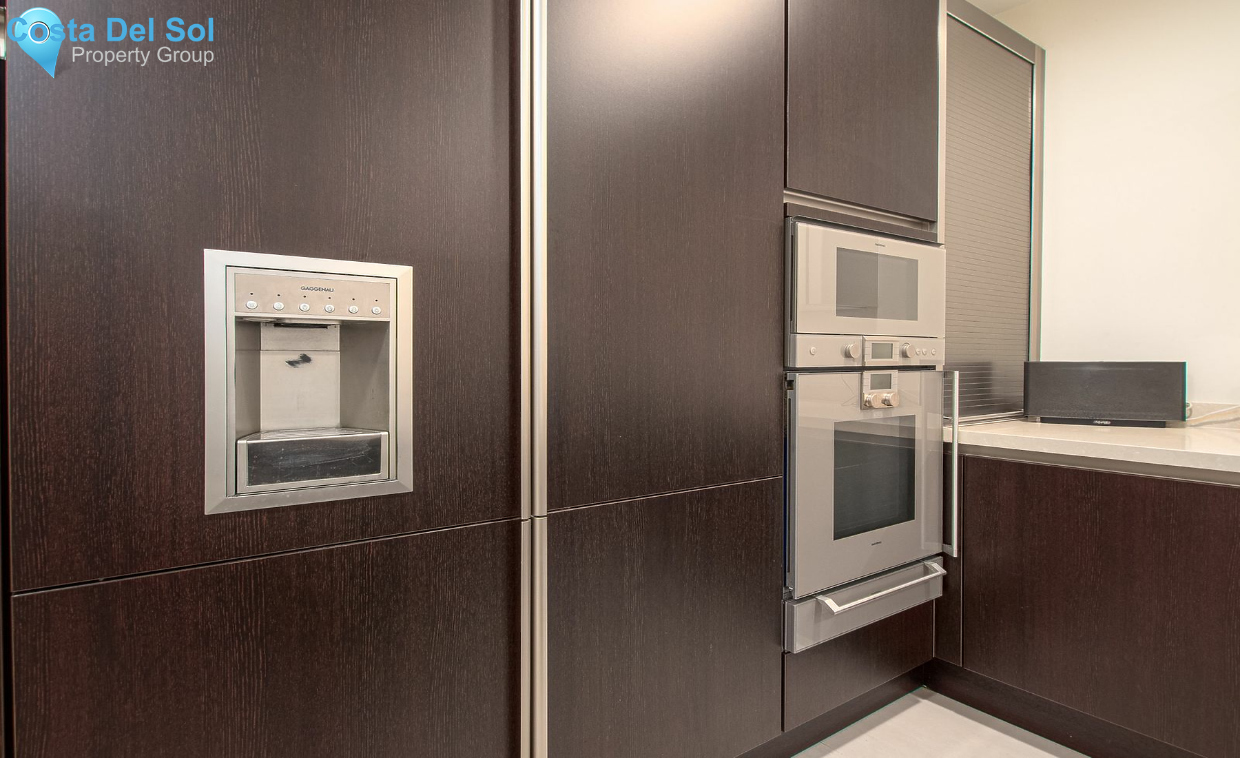 Townhouse in The Golden Mile-1134245