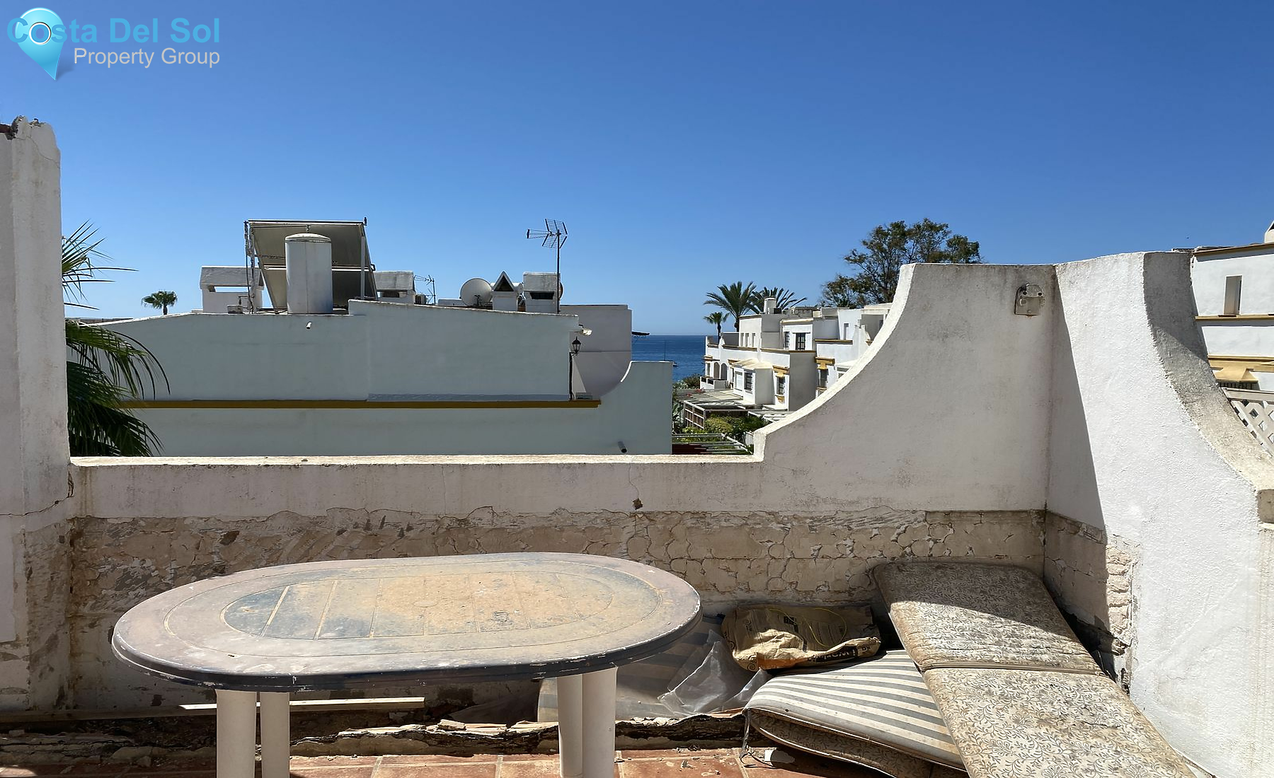 Townhouse in The Golden Mile-1145763