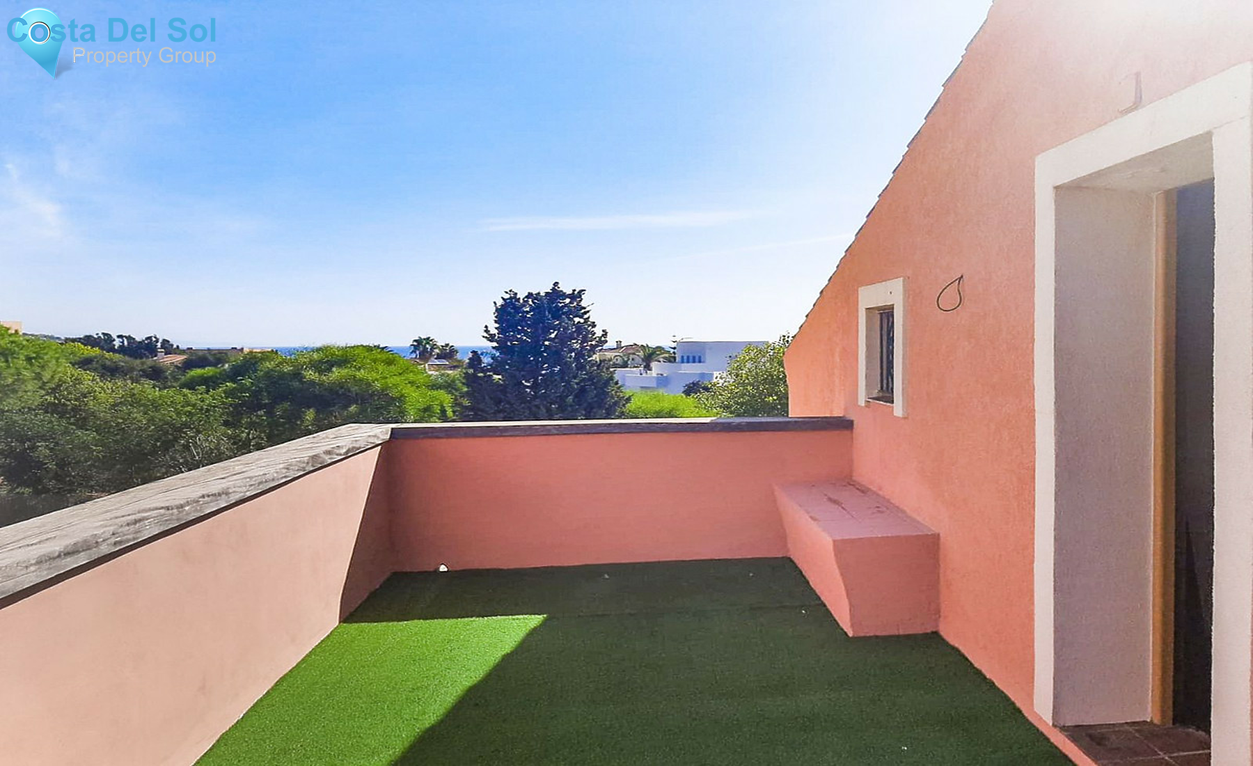 Townhouse in Torreguadiaro