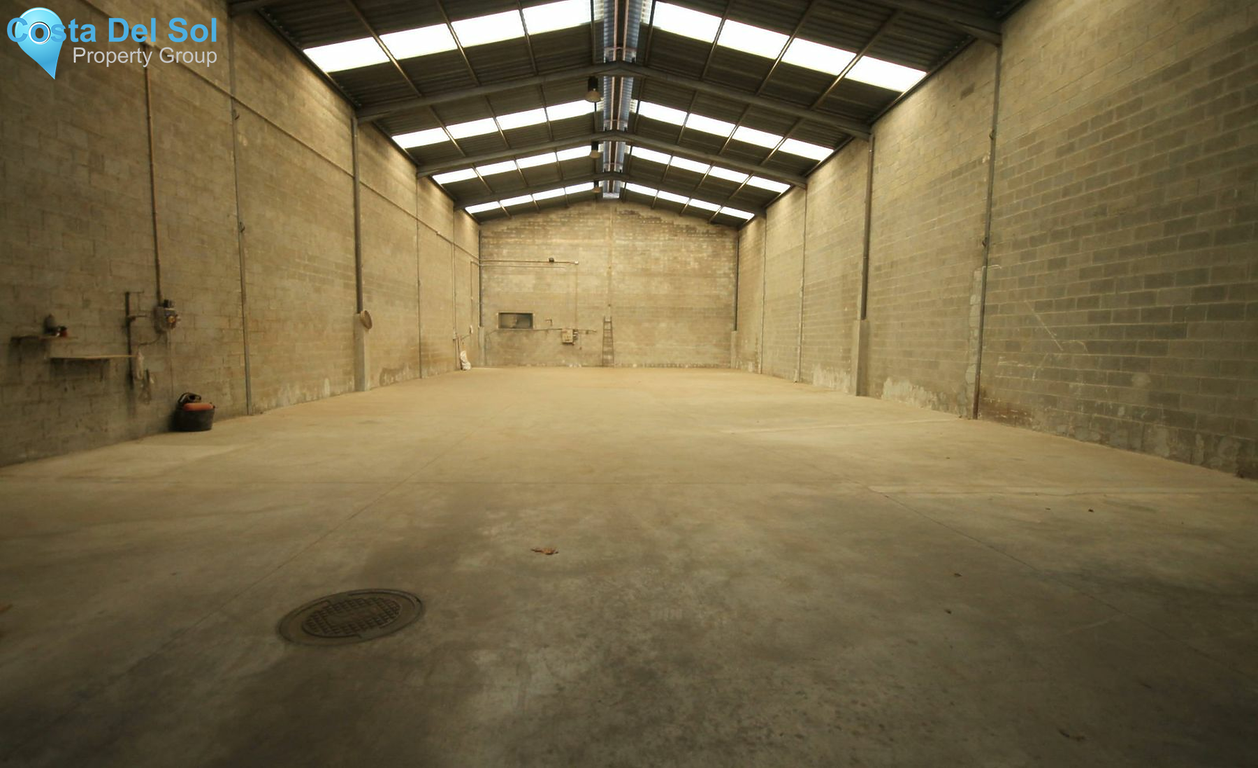 Warehouse in Vélez-Málaga