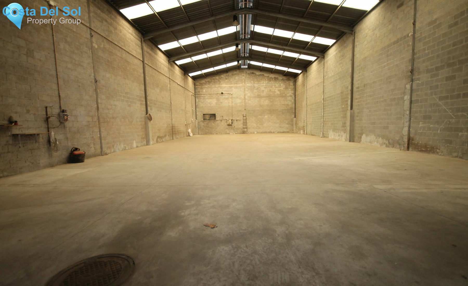 Warehouse in Vélez-Málaga-1229621