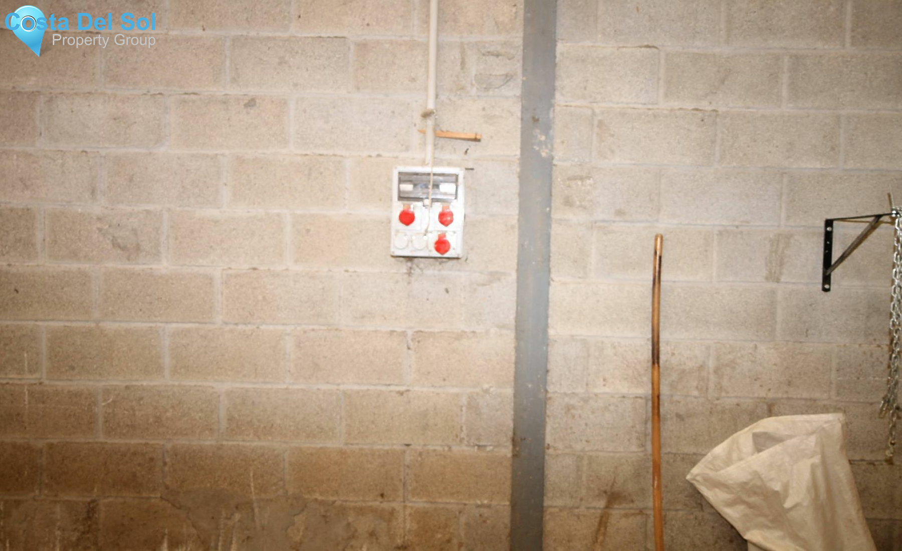 Warehouse in Vélez-Málaga-1229630