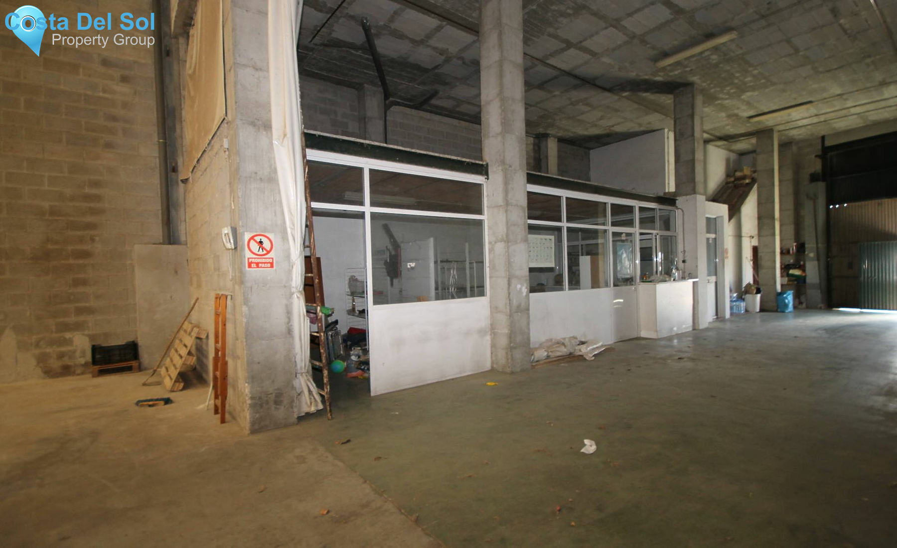 Warehouse in Vélez-Málaga-1229633