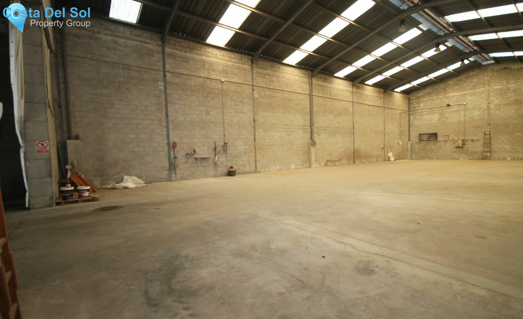 Warehouse in Vélez-Málaga-1229624