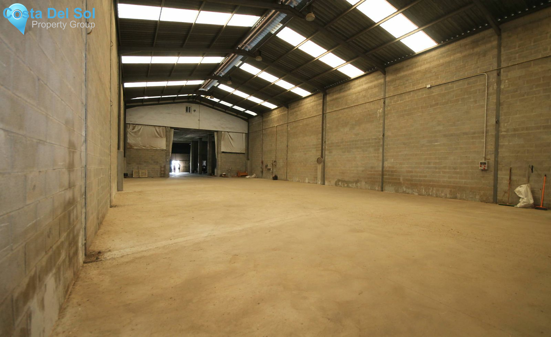 Warehouse in Vélez-Málaga-1229625