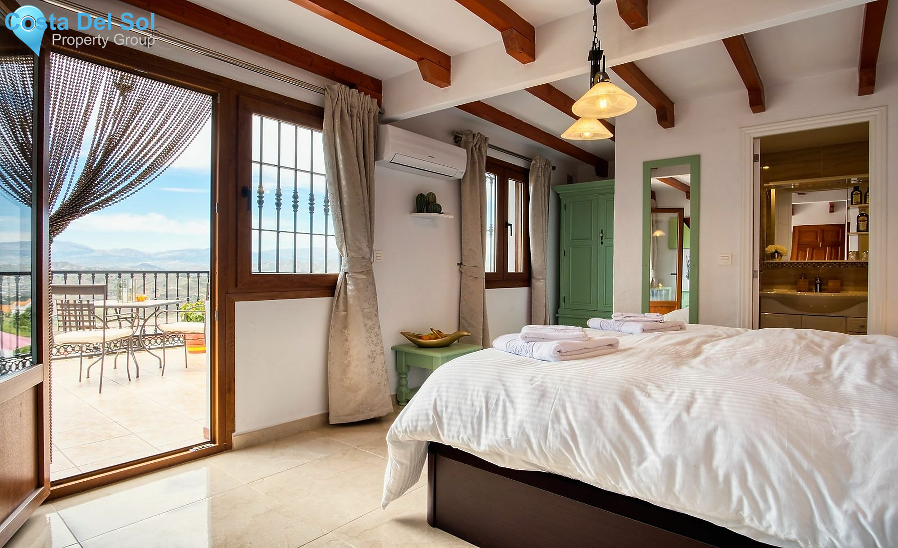 Bed and Breakfast in Iznate-1548708