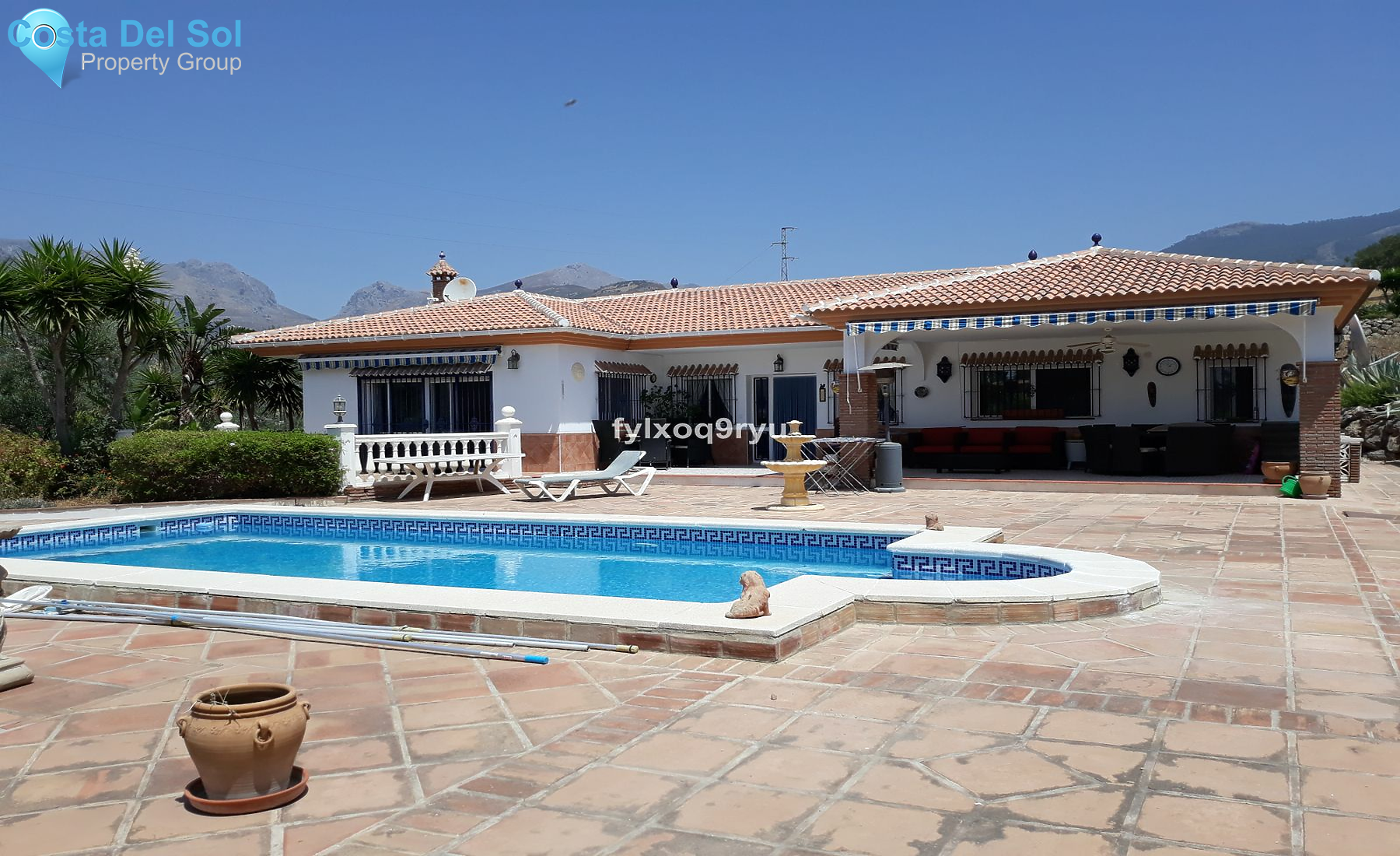 Detached Villa in Alcaucín-1210025